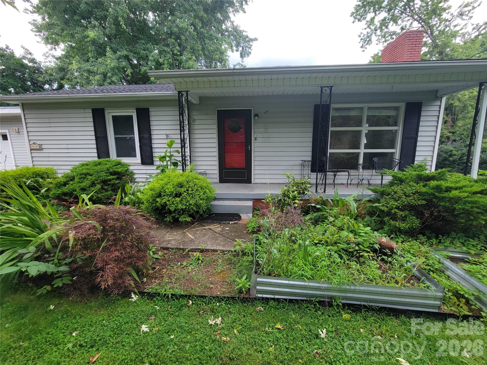 678 Brown Avenue — Waynesville