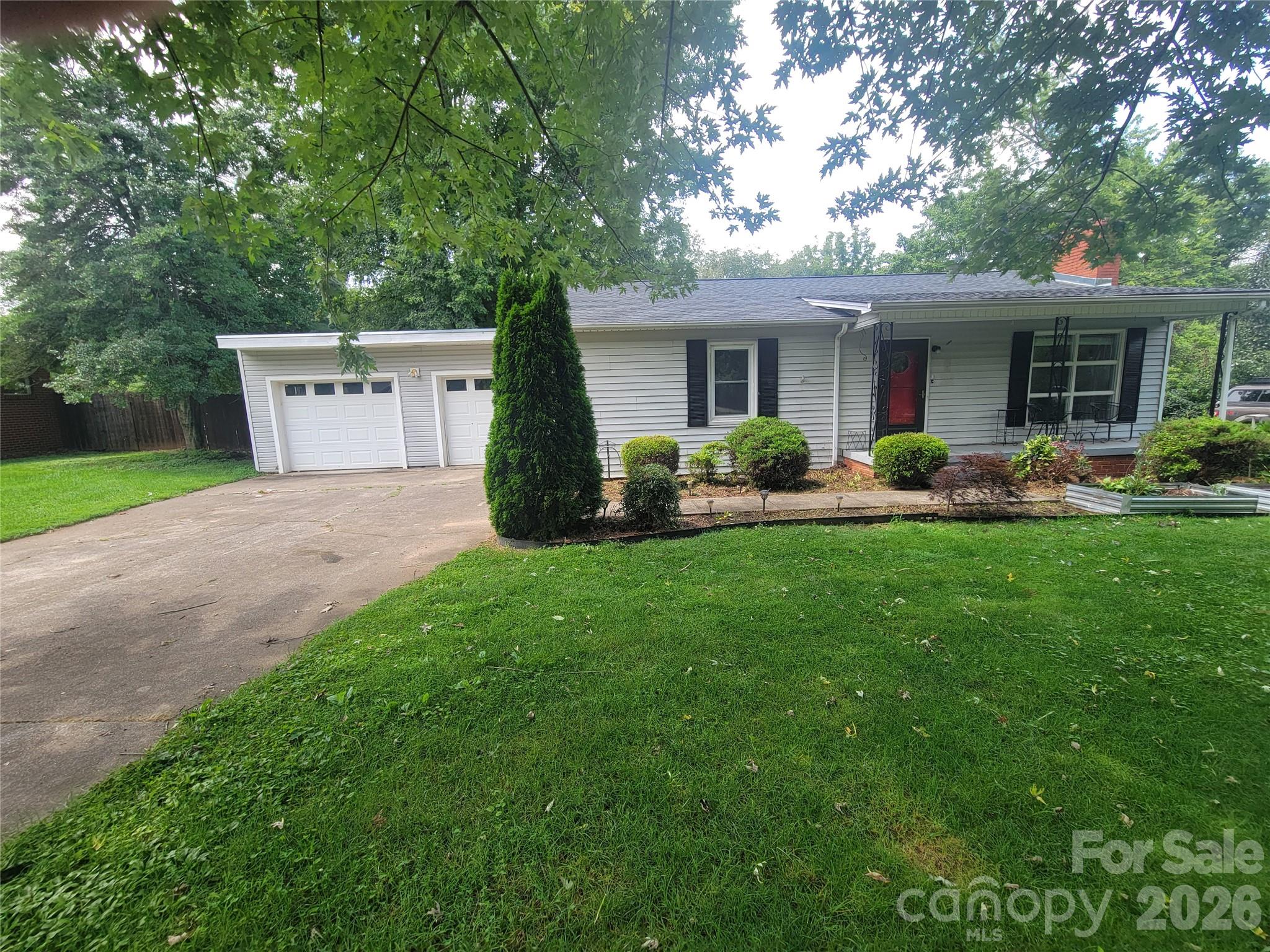 678 Brown Avenue — Waynesville