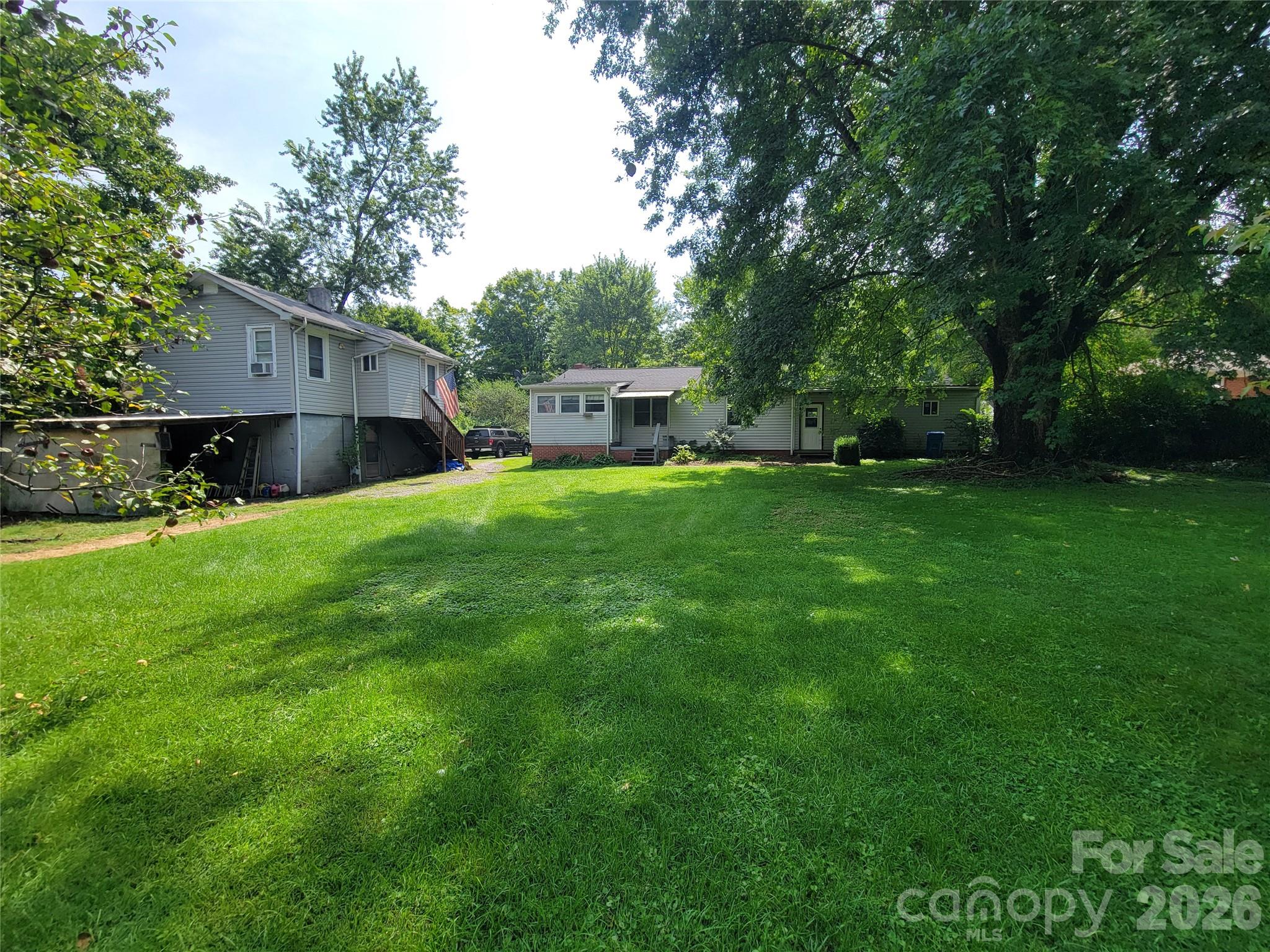678 Brown Avenue — Waynesville