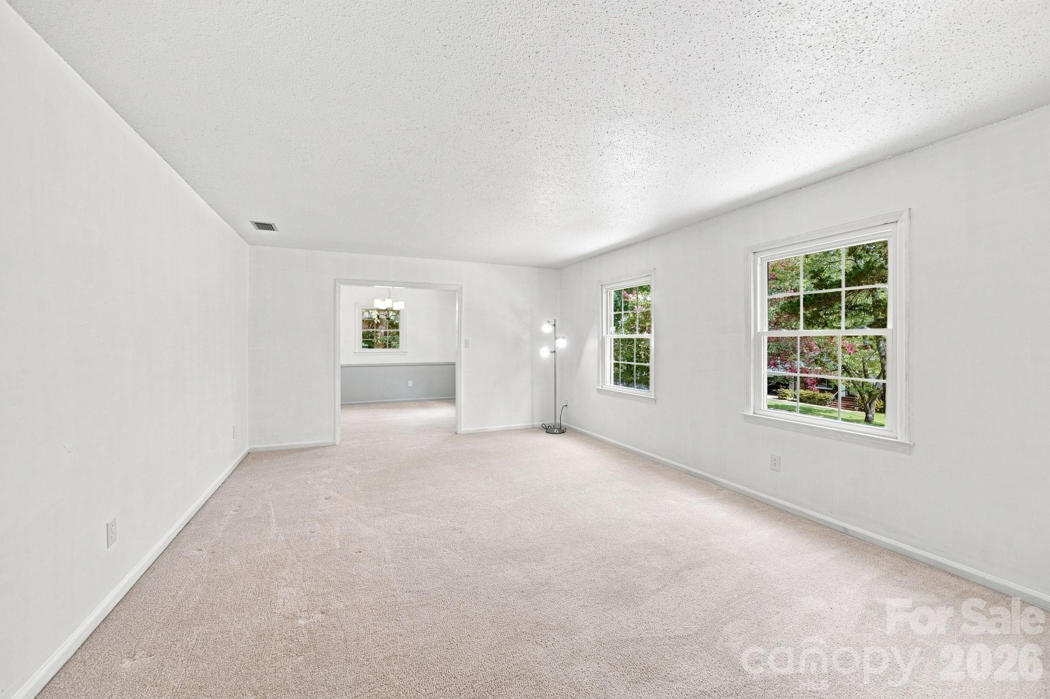 1045 S Magnolia Street — Mooresville