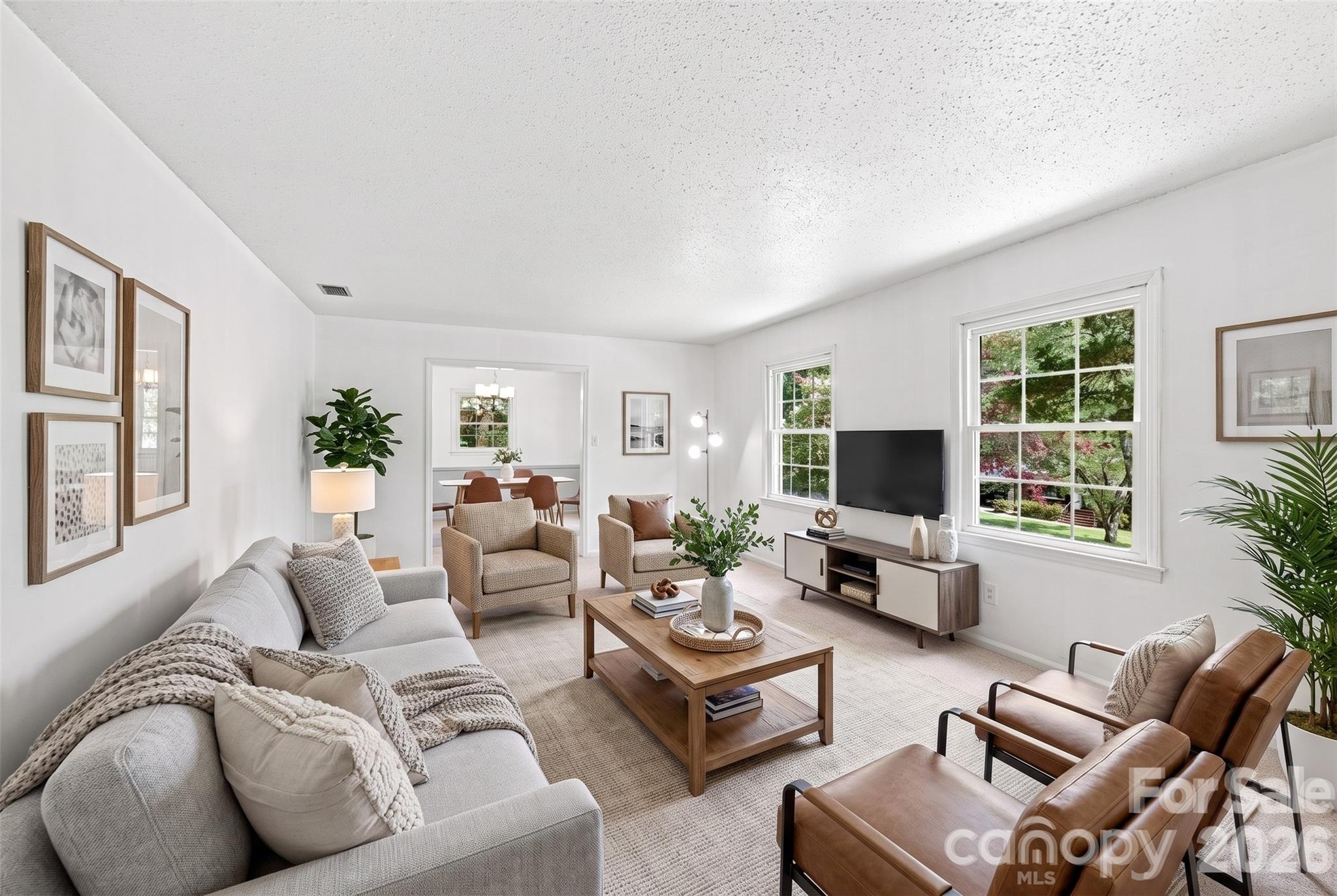 1045 S Magnolia Street — Mooresville