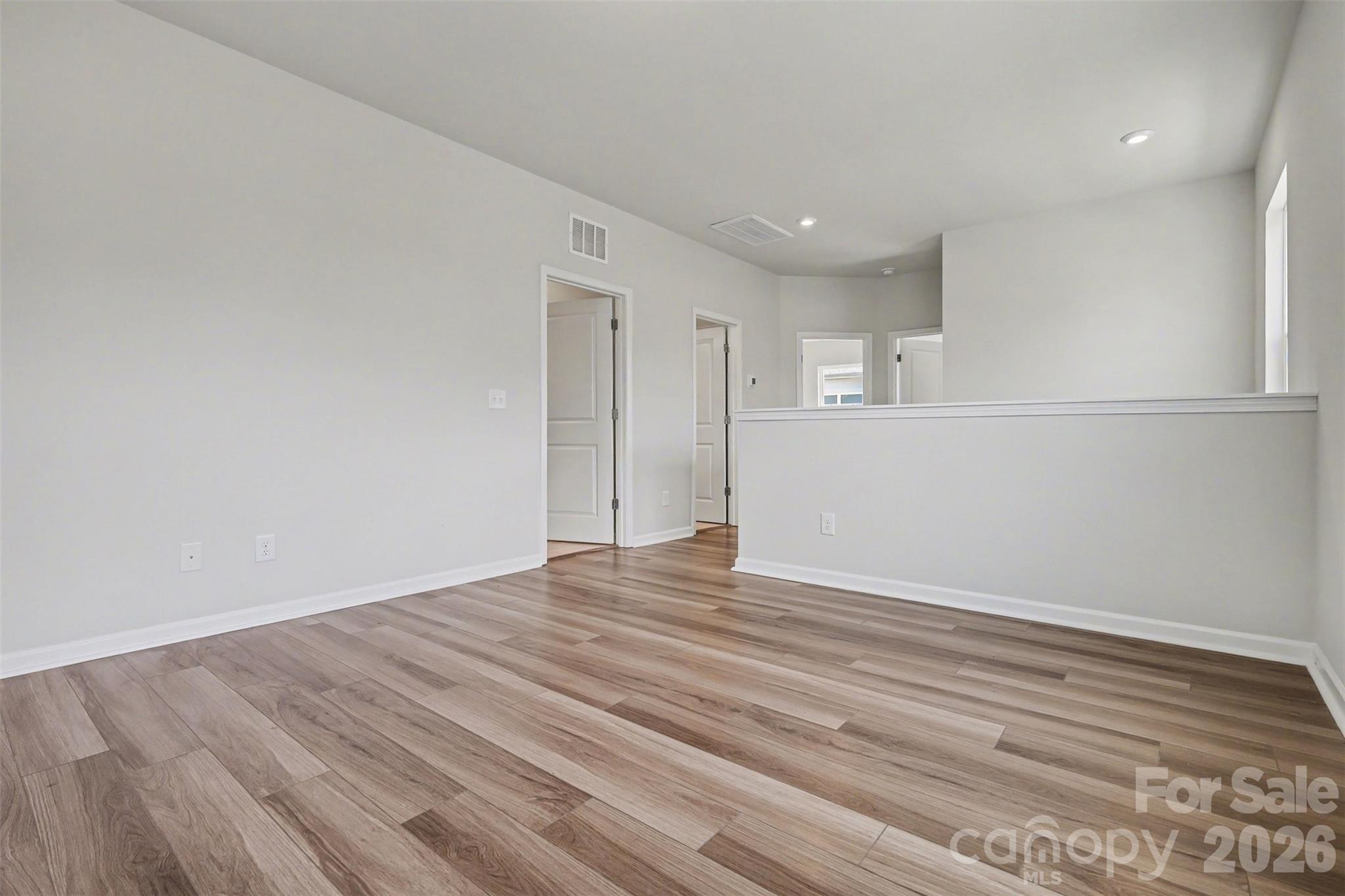 105 Renny Alley — Charlotte