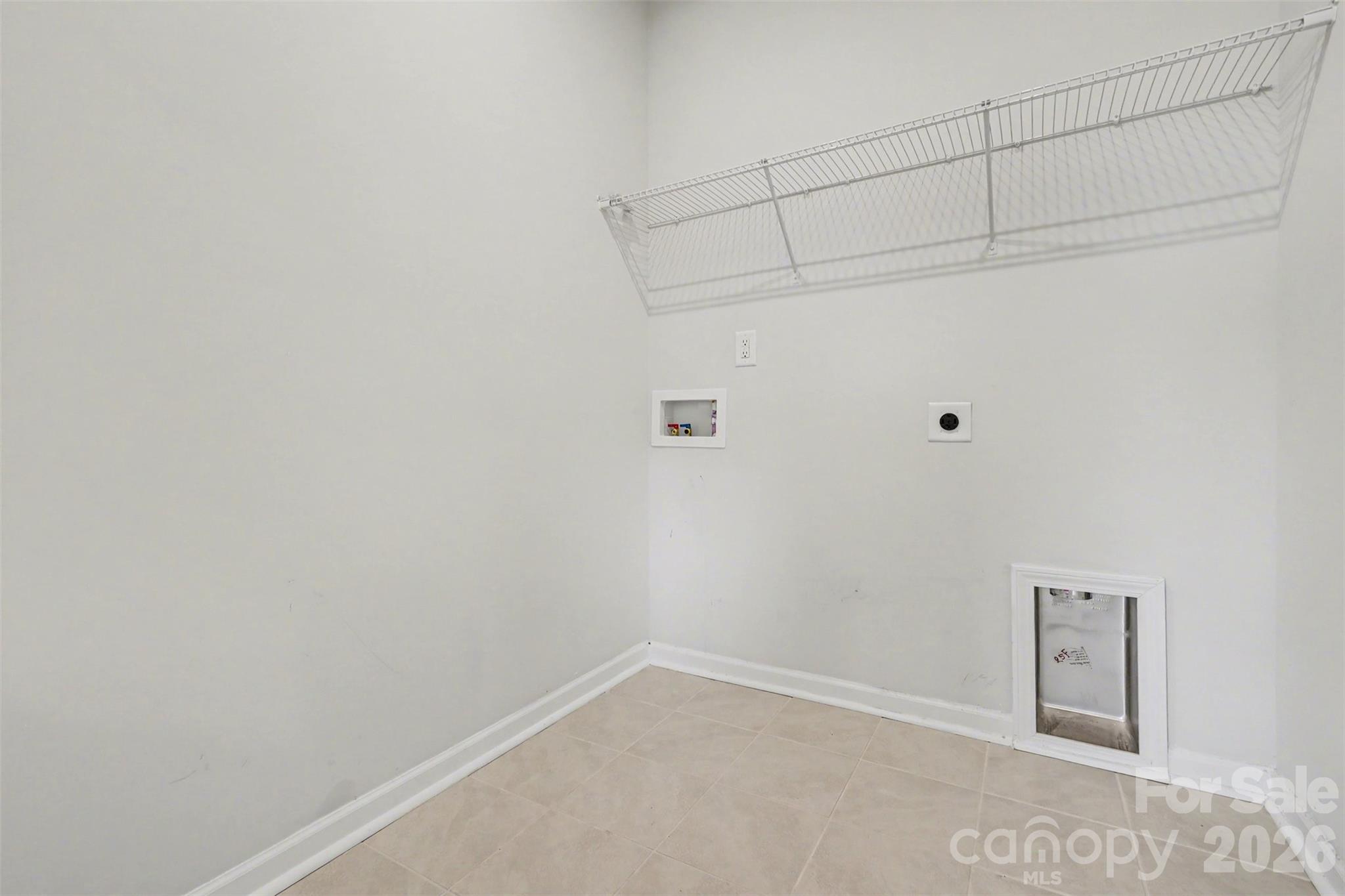 105 Renny Alley — Charlotte