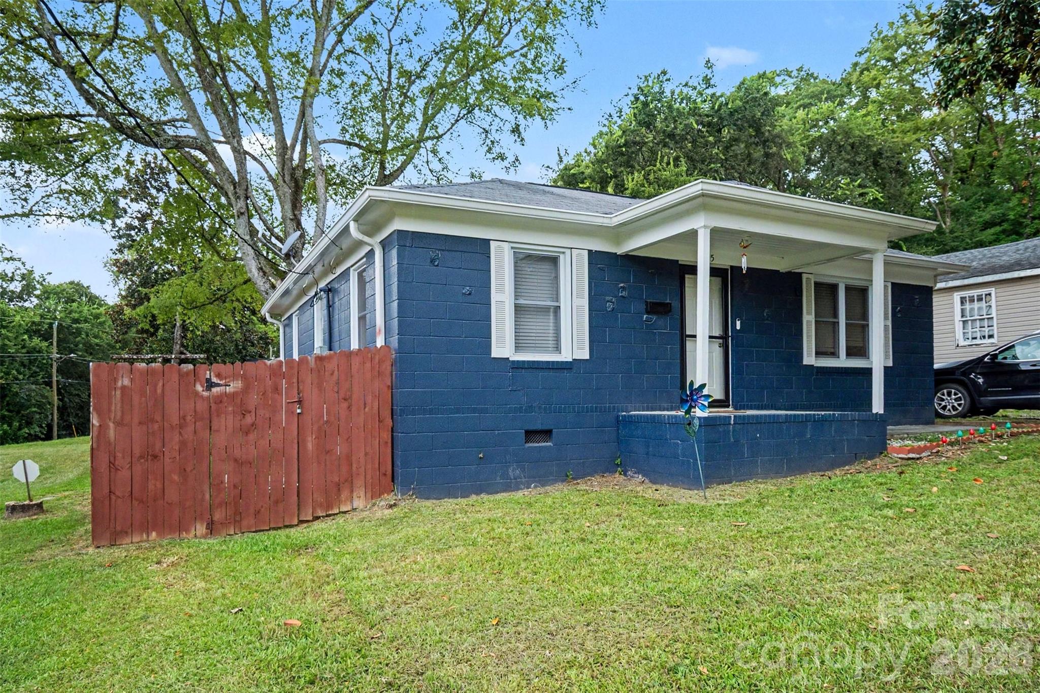 405 Killian Avenue — Mount Holly