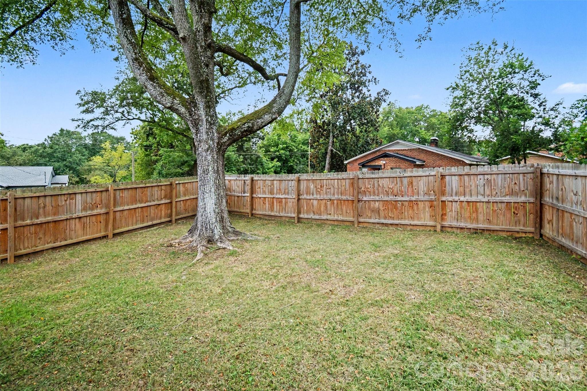 405 Killian Avenue — Mount Holly