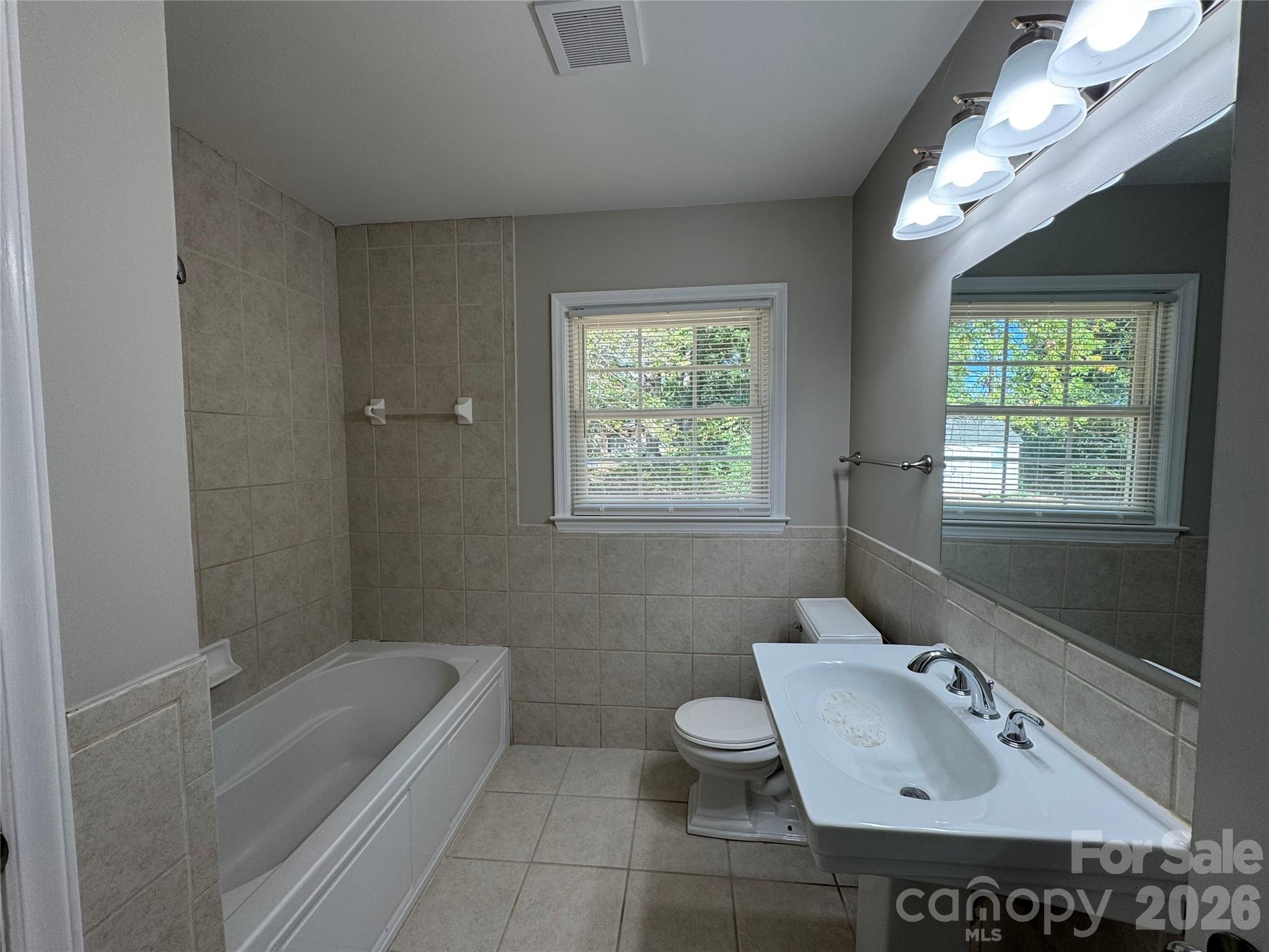 8509 Idlewild Road — Charlotte