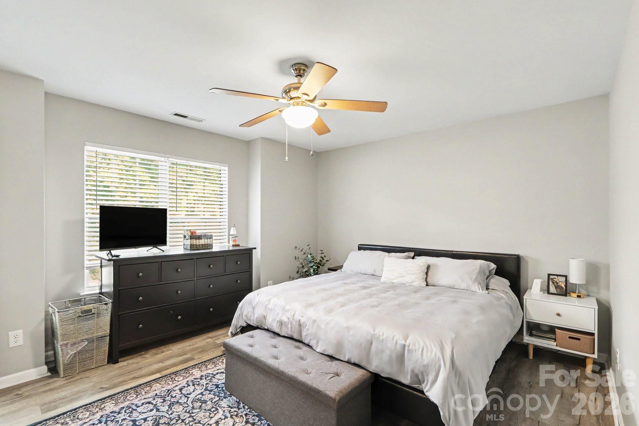 4732 Grasset Avenue — Charlotte