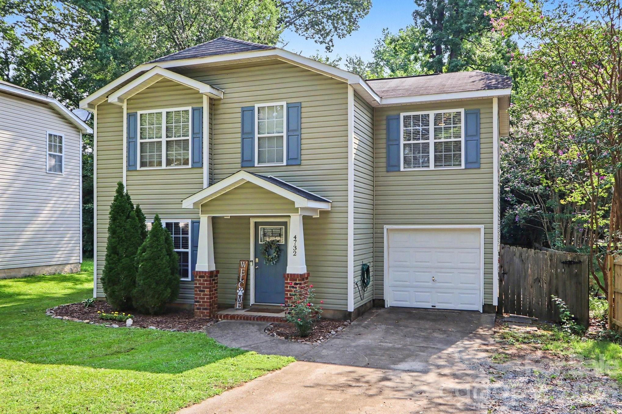 4732 Grasset Avenue — Charlotte