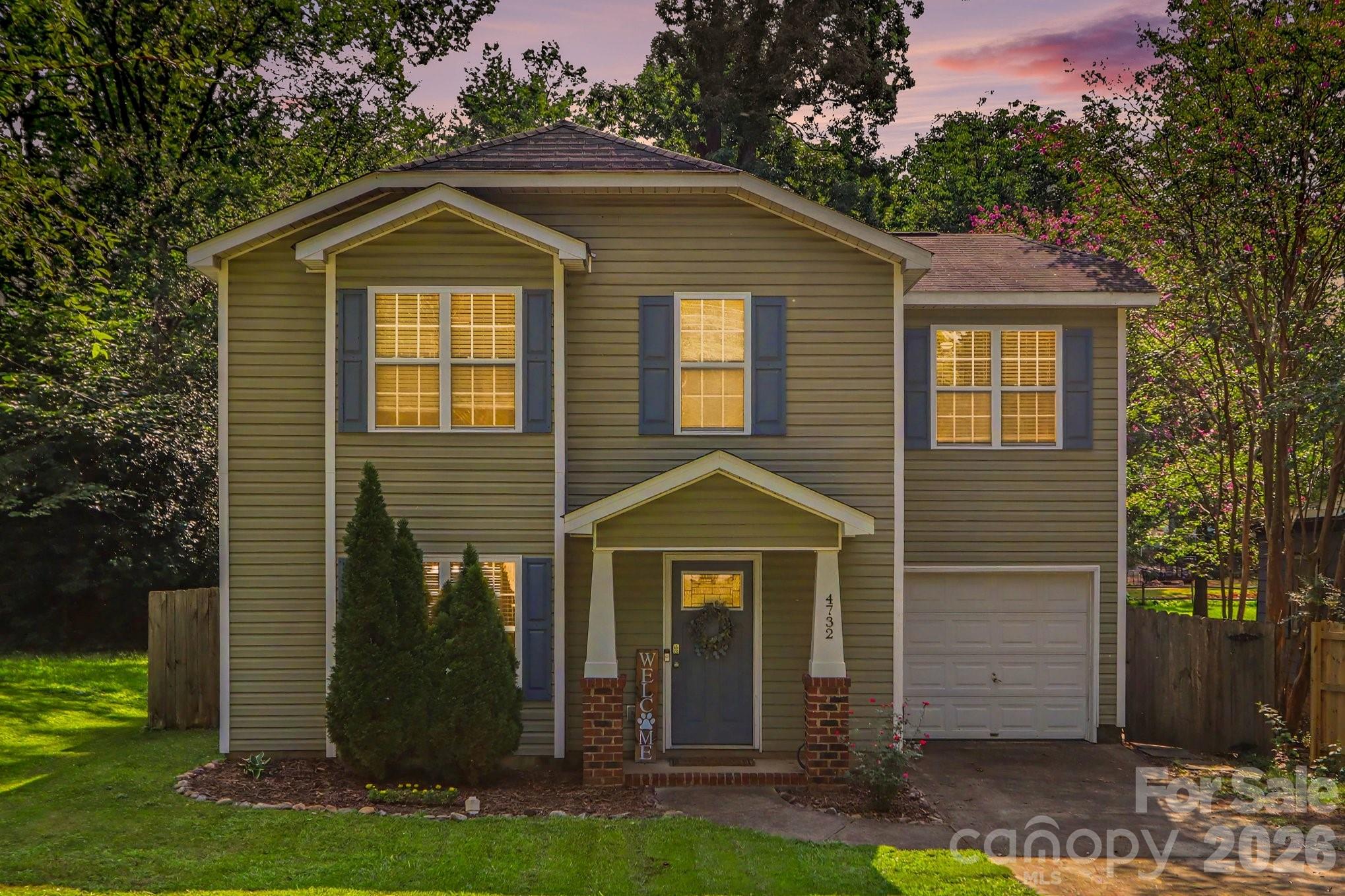 4732 Grasset Avenue — Charlotte