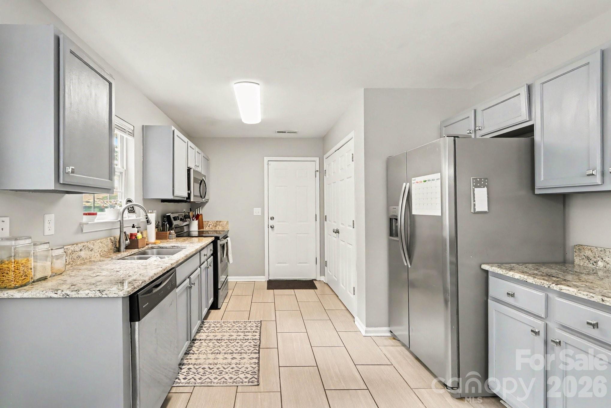 4732 Grasset Avenue — Charlotte