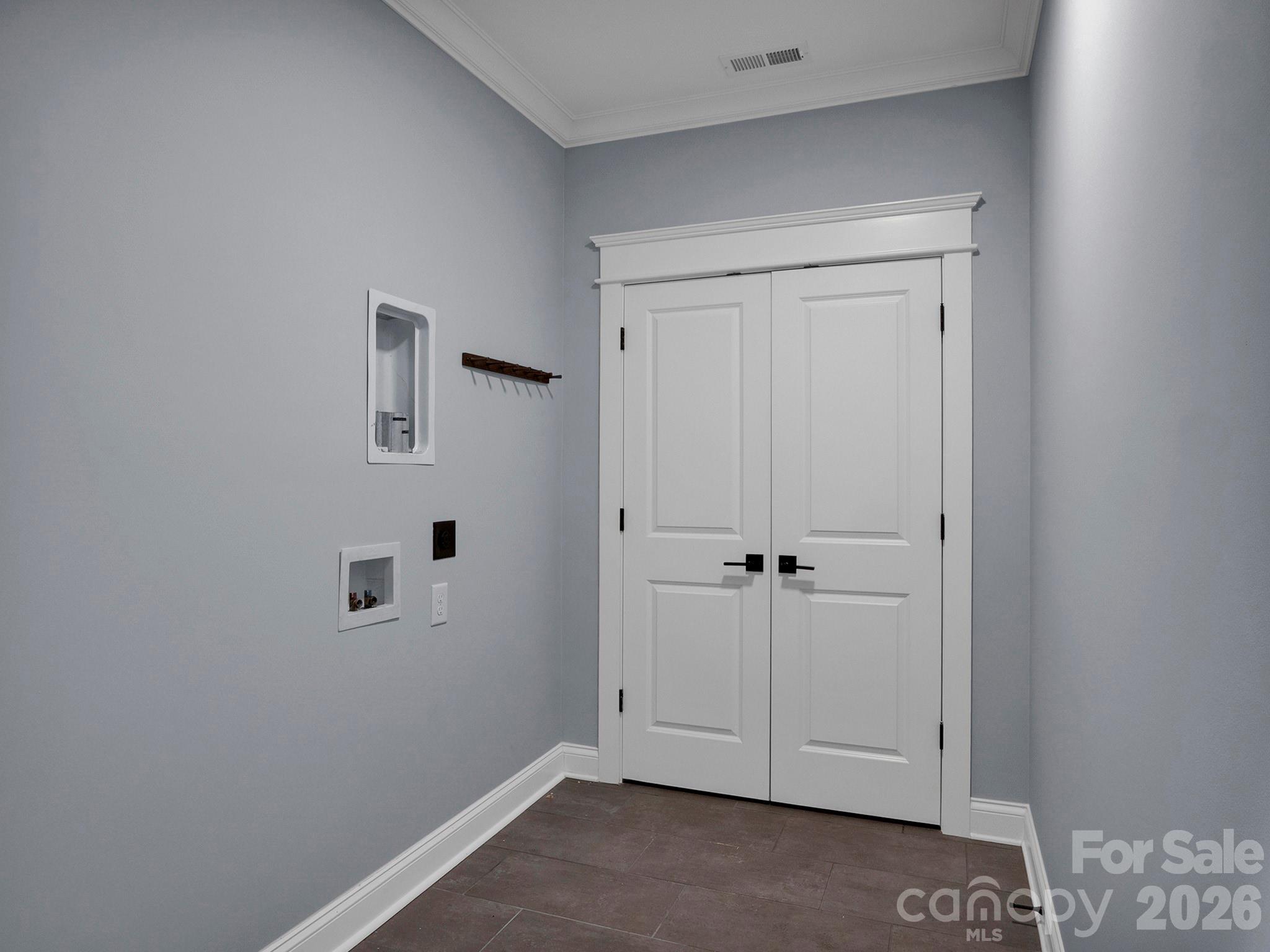 216 Paradise Drive — Belmont