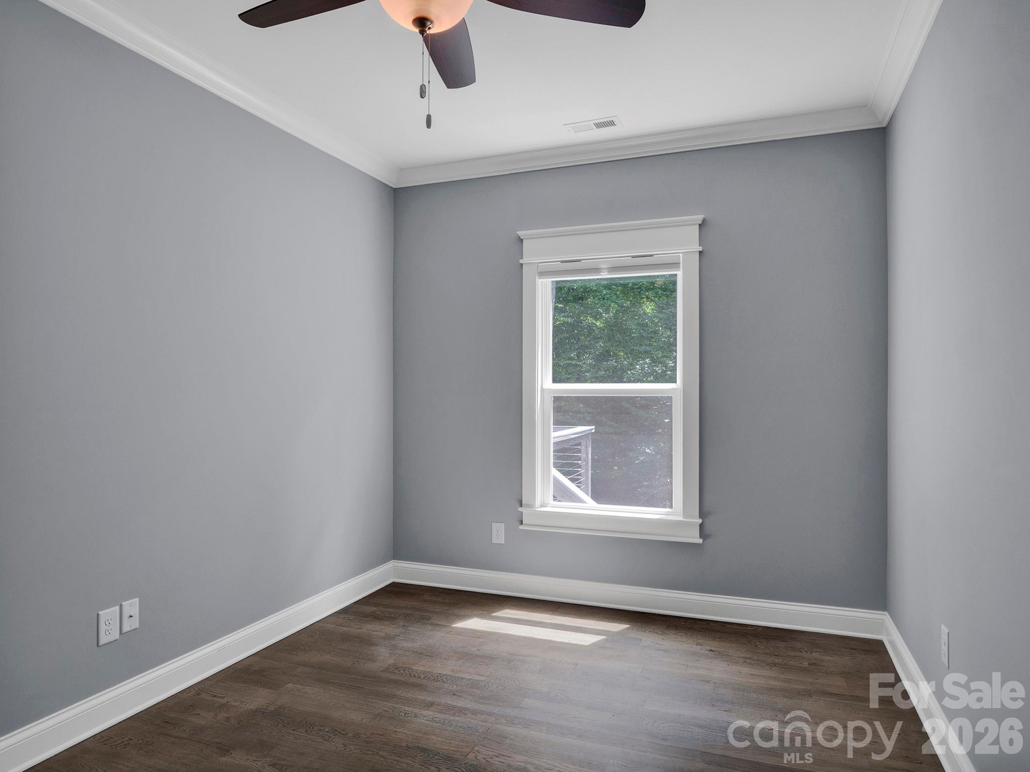 216 Paradise Drive — Belmont
