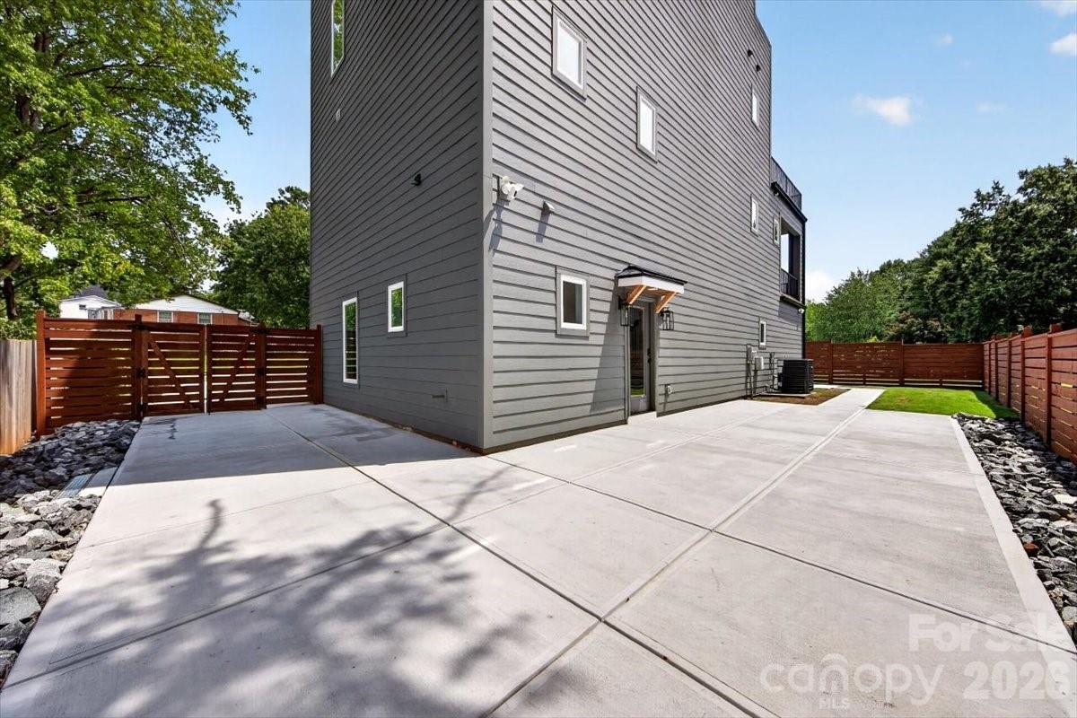 120 French Street — Charlotte
