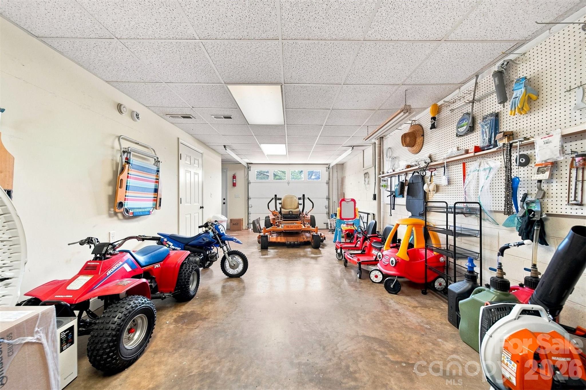 1338 Willow Creek Drive — Newton