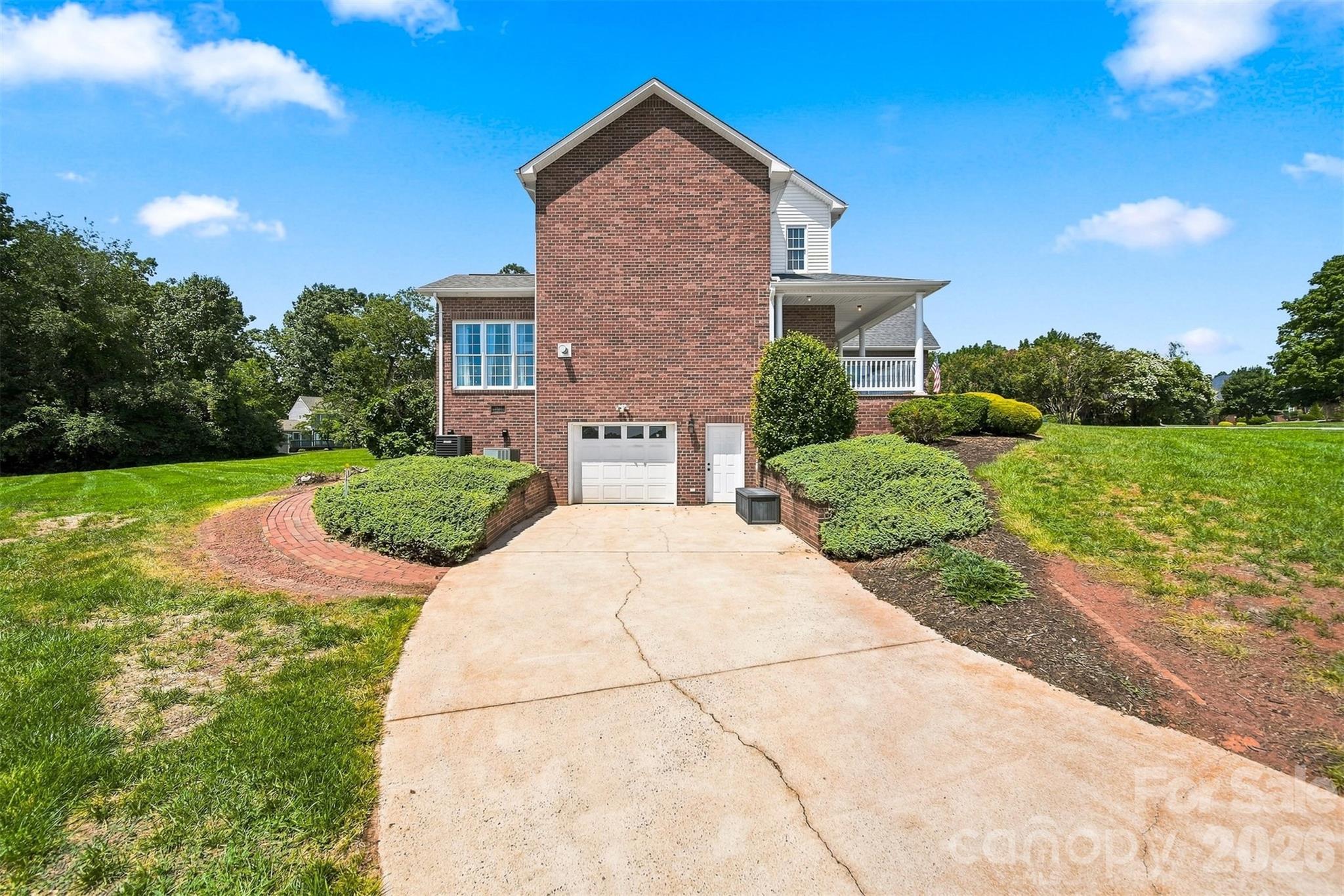 1338 Willow Creek Drive — Newton