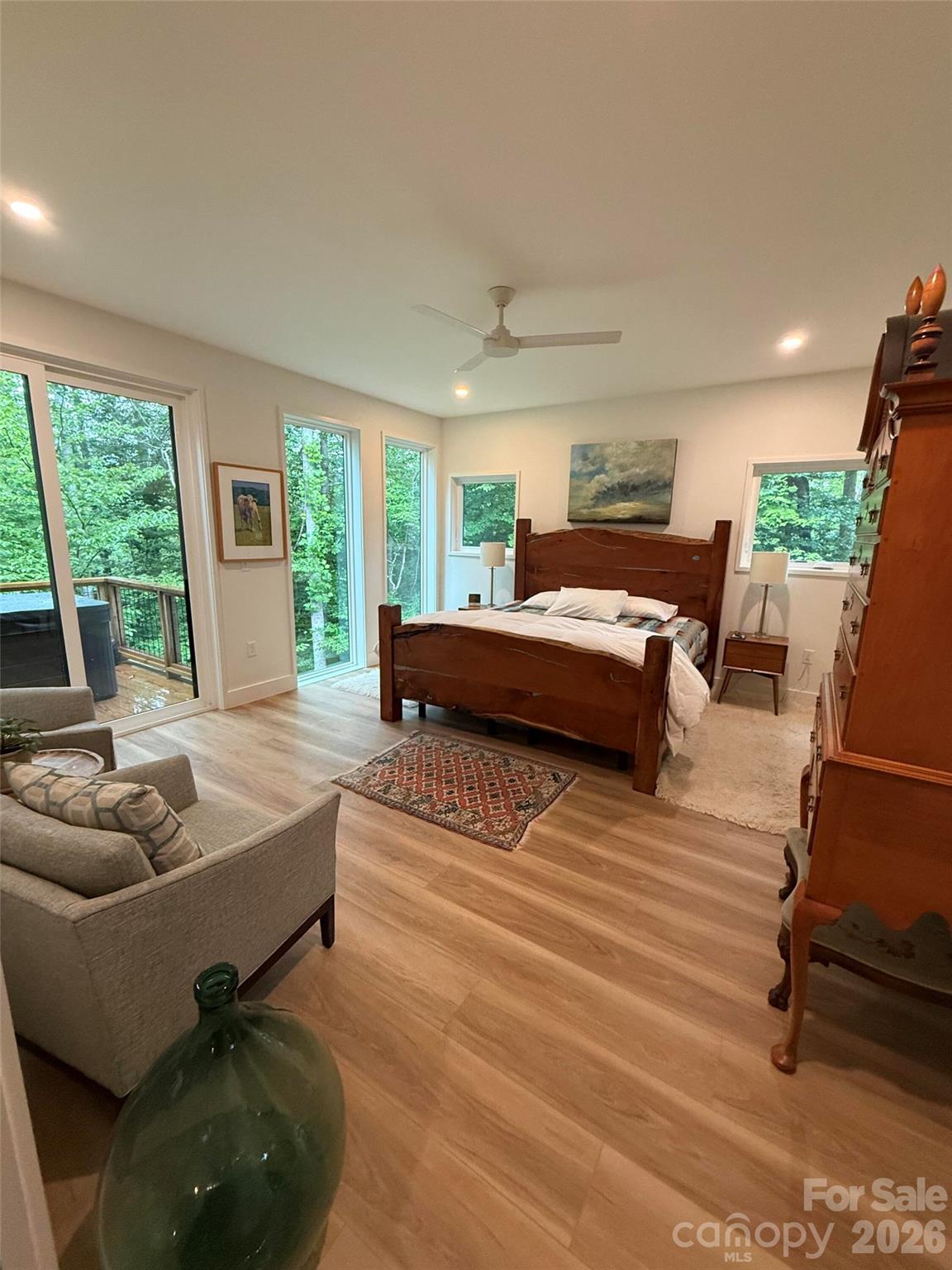 30 Sandys Home Place — Mars Hill