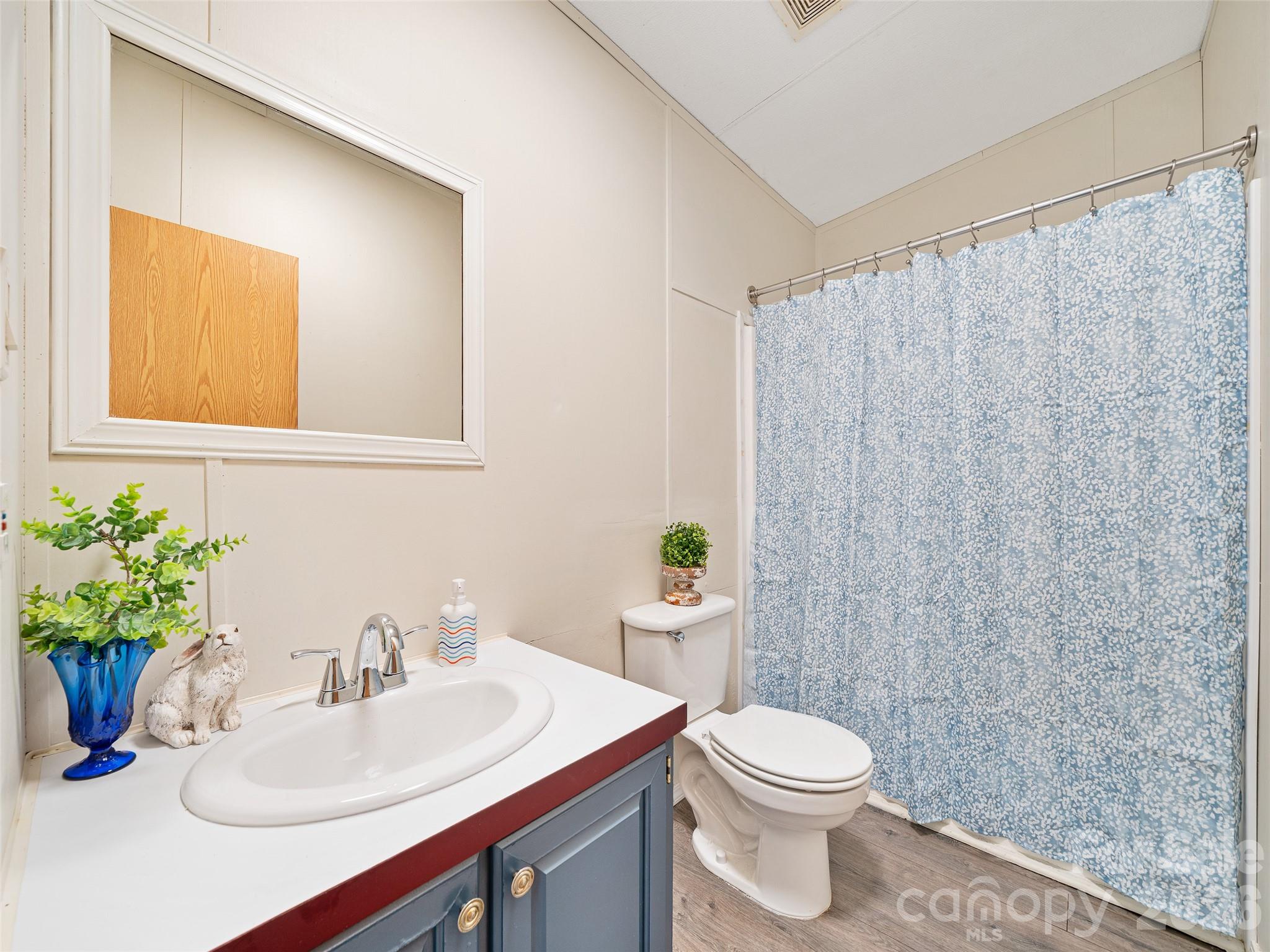 105 Satinwood Drive — Burnsville