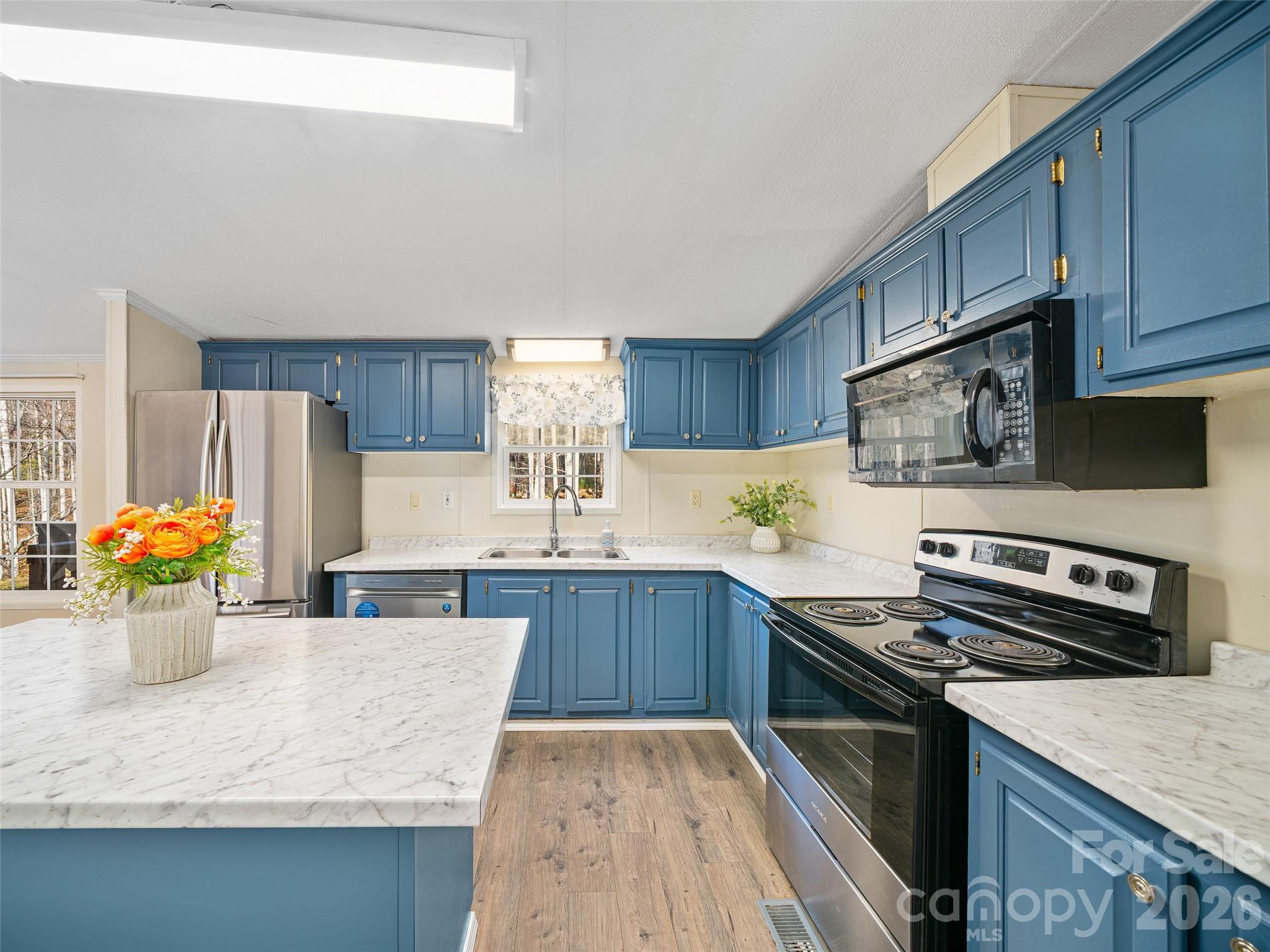 105 Satinwood Drive — Burnsville
