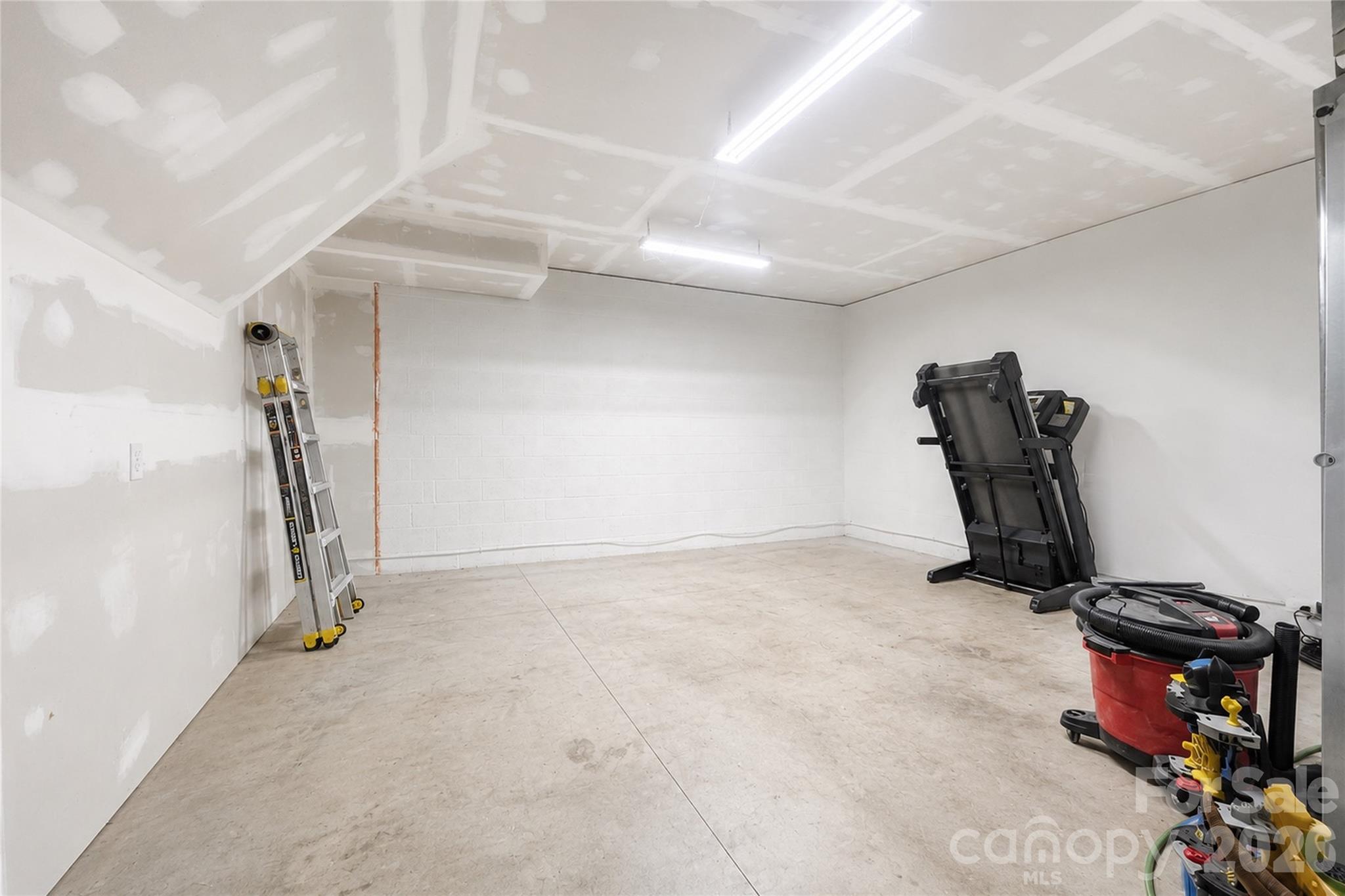 6047 Chaucer Lane — Granite Falls