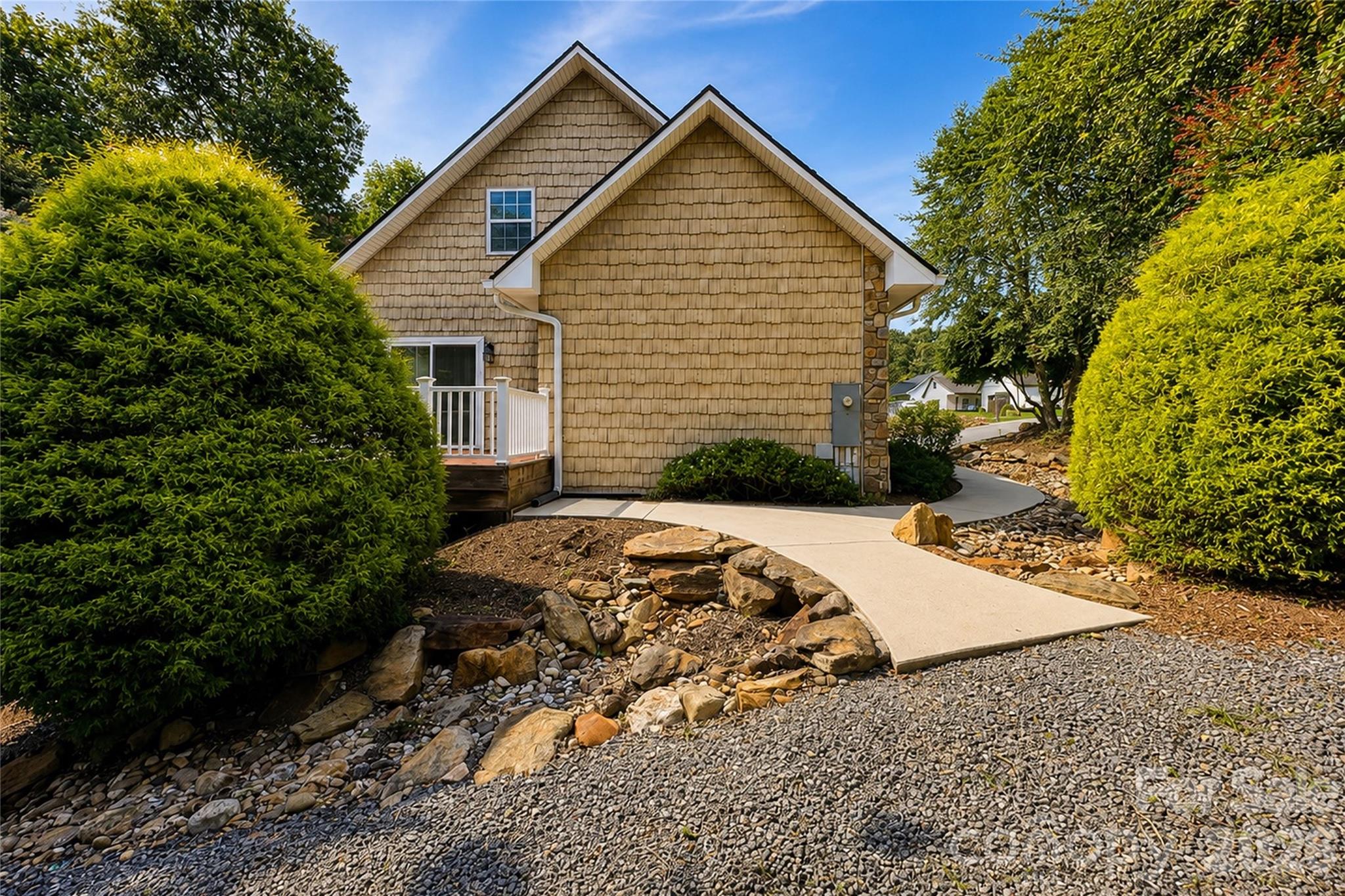 6047 Chaucer Lane — Granite Falls
