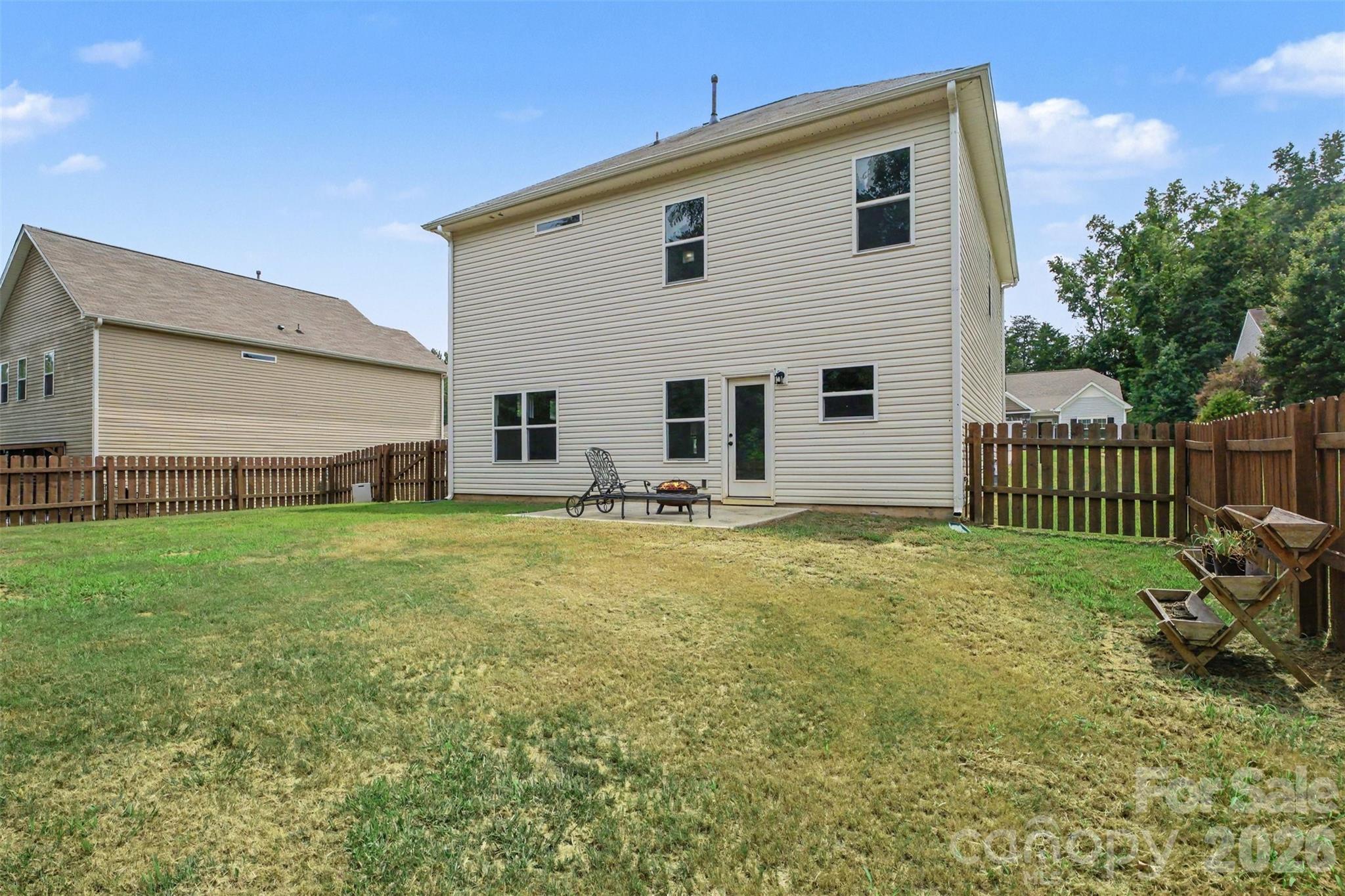 369 Settlers Grove Lane — Salisbury