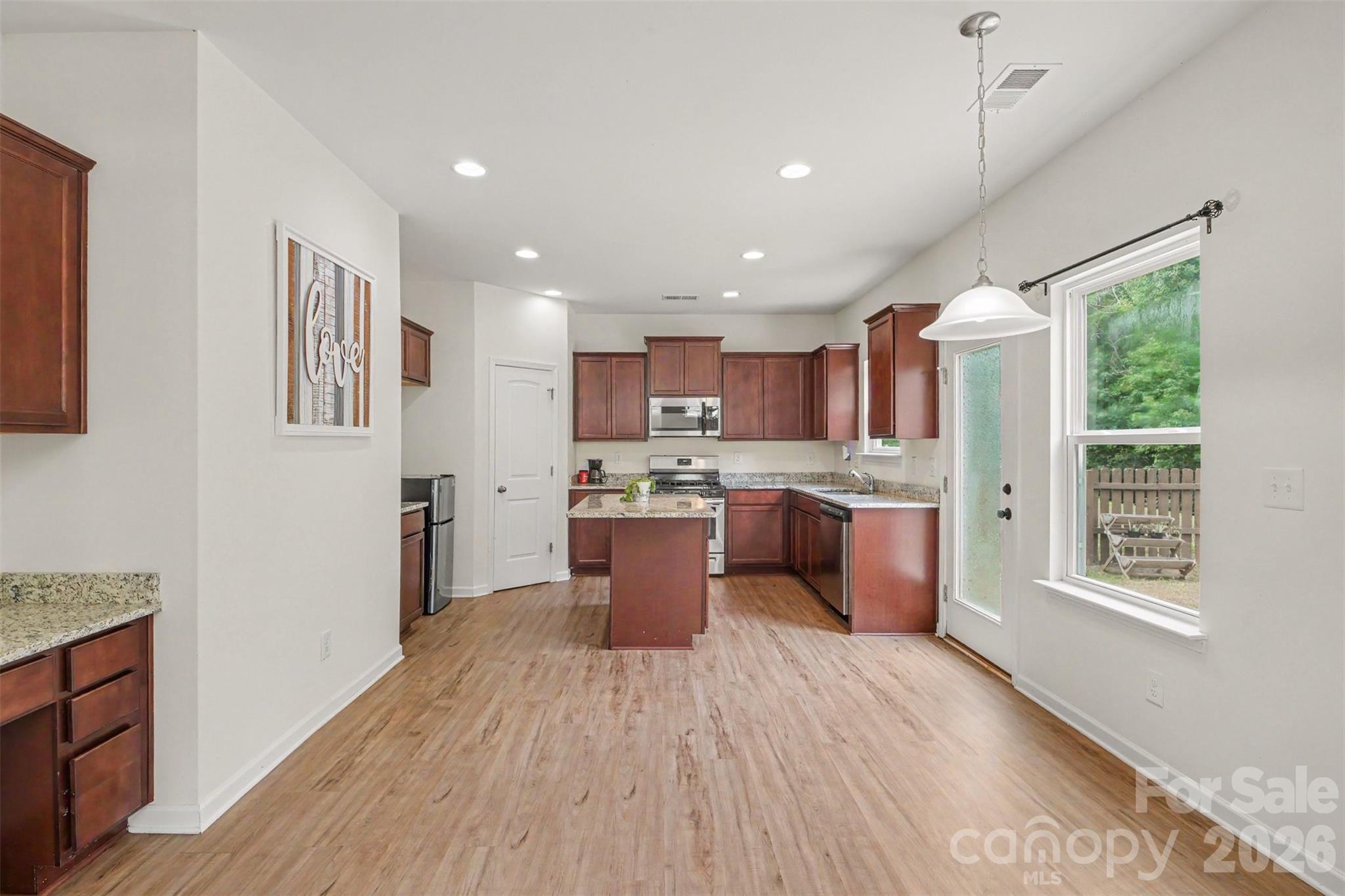 369 Settlers Grove Lane — Salisbury
