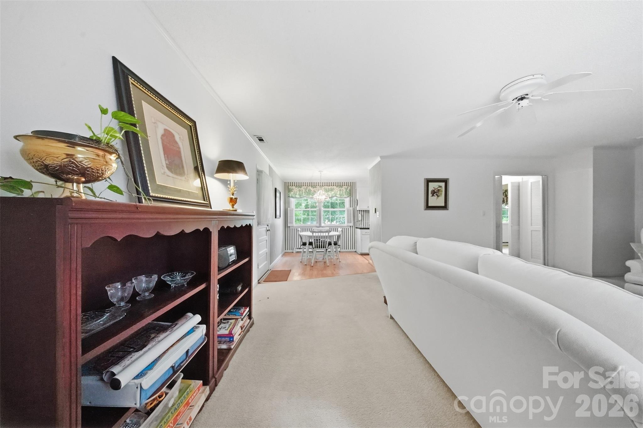 4913 S New Hope Road — Belmont