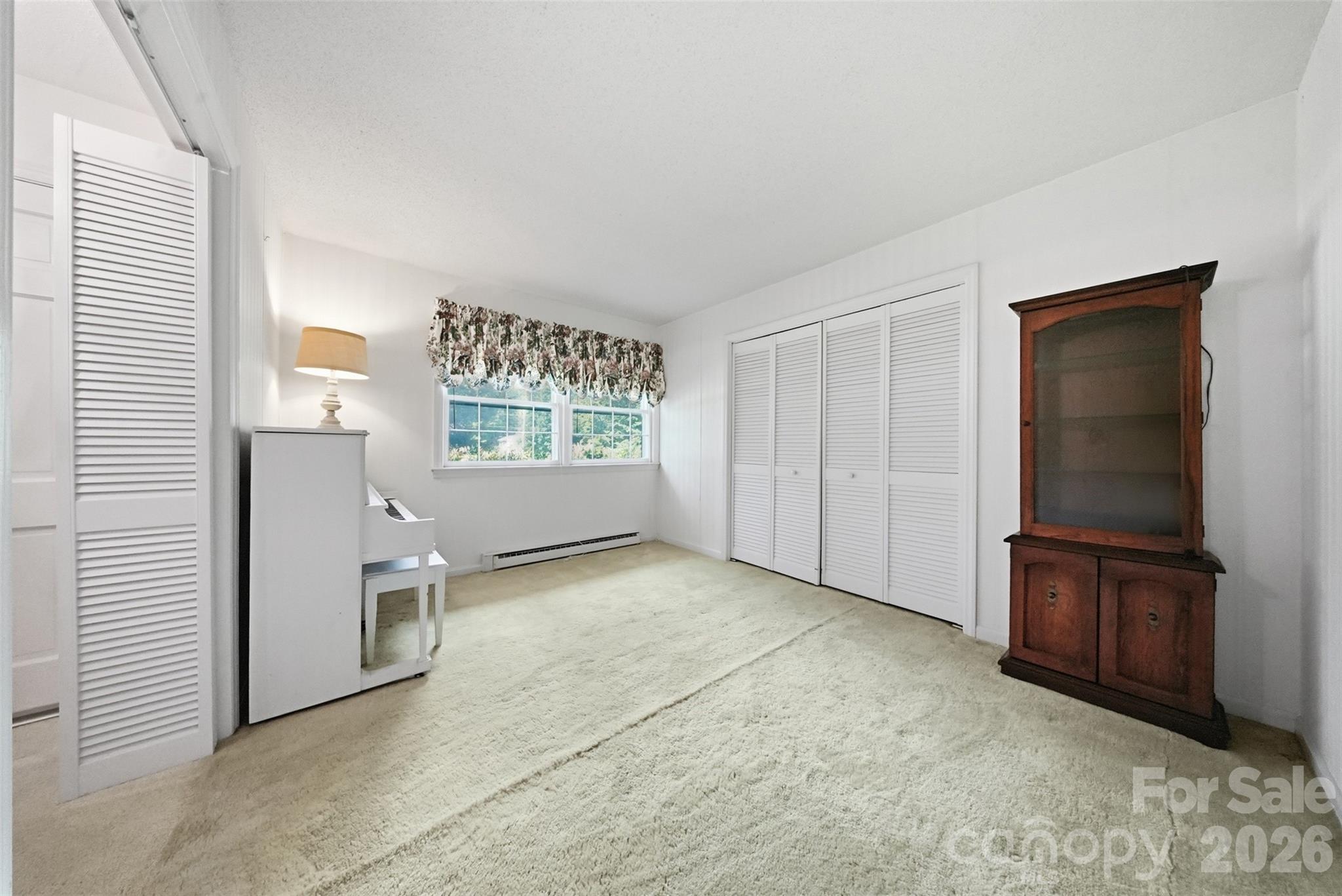 4913 S New Hope Road — Belmont