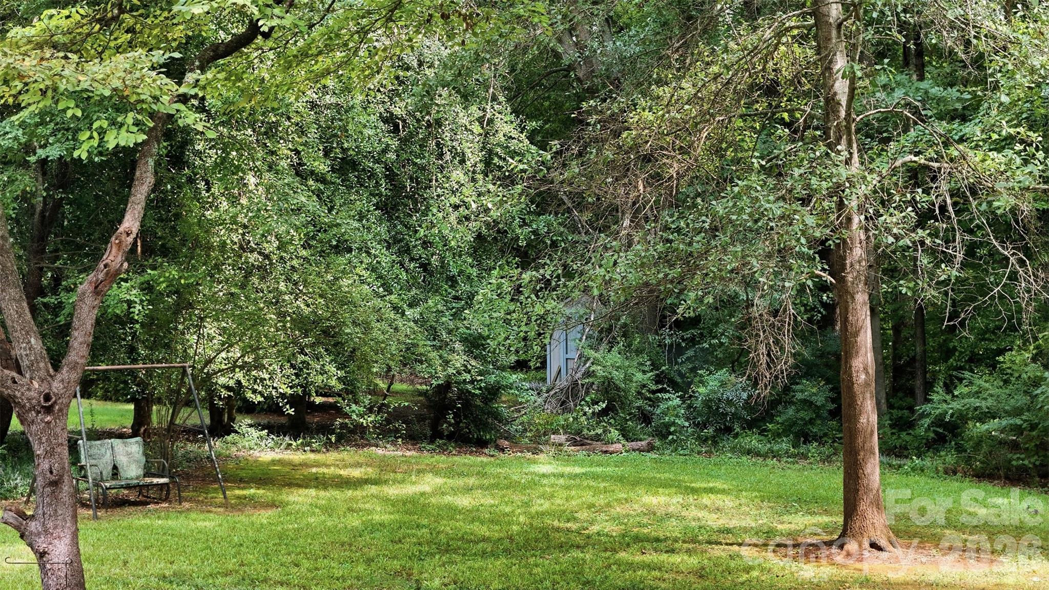 4913 S New Hope Road — Belmont