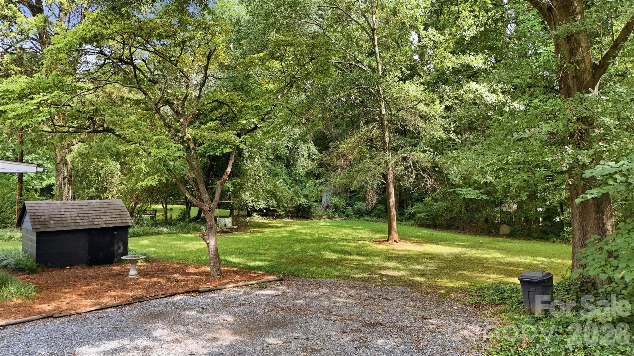4913 S New Hope Road — Belmont