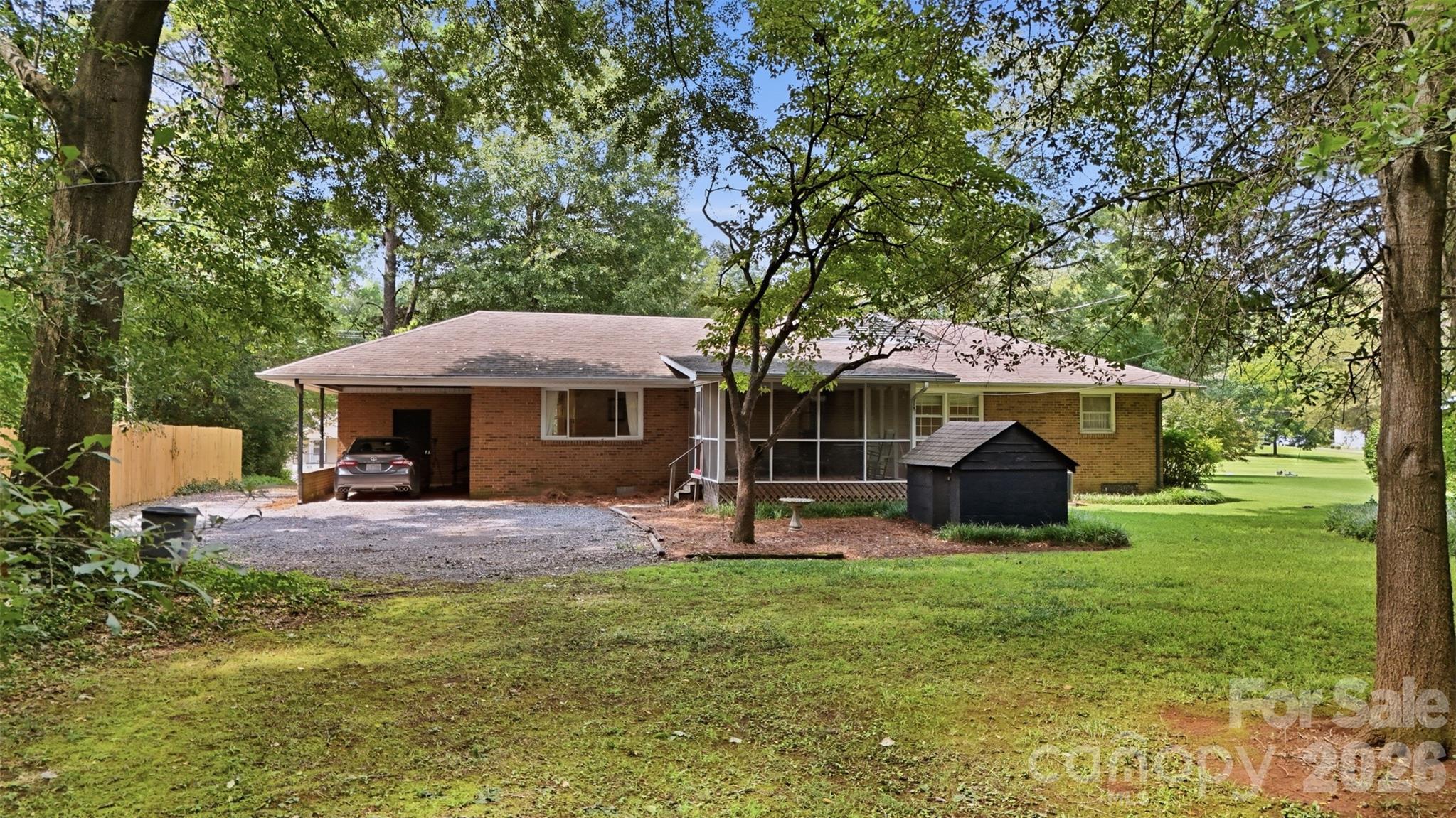 4913 S New Hope Road — Belmont