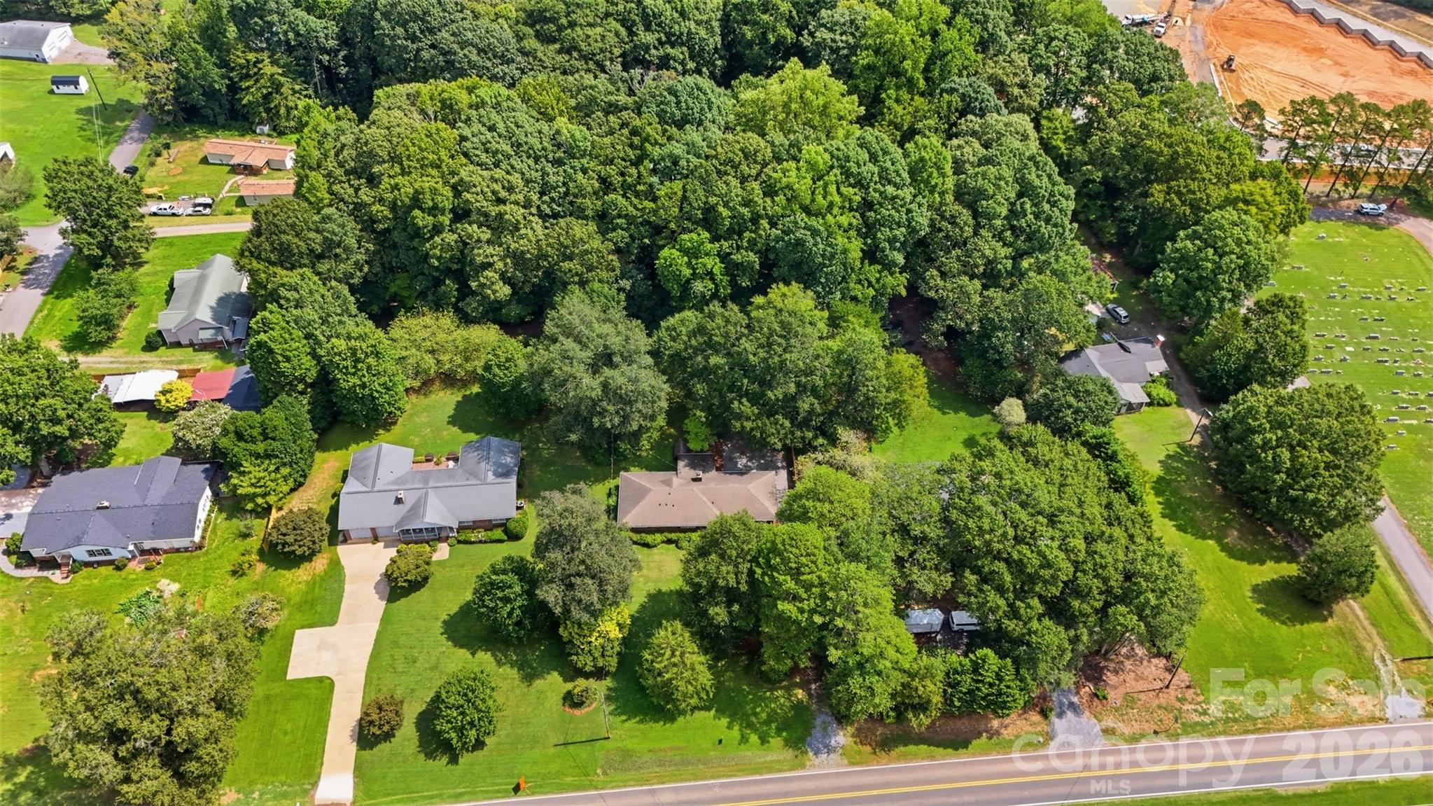 4913 S New Hope Road — Belmont