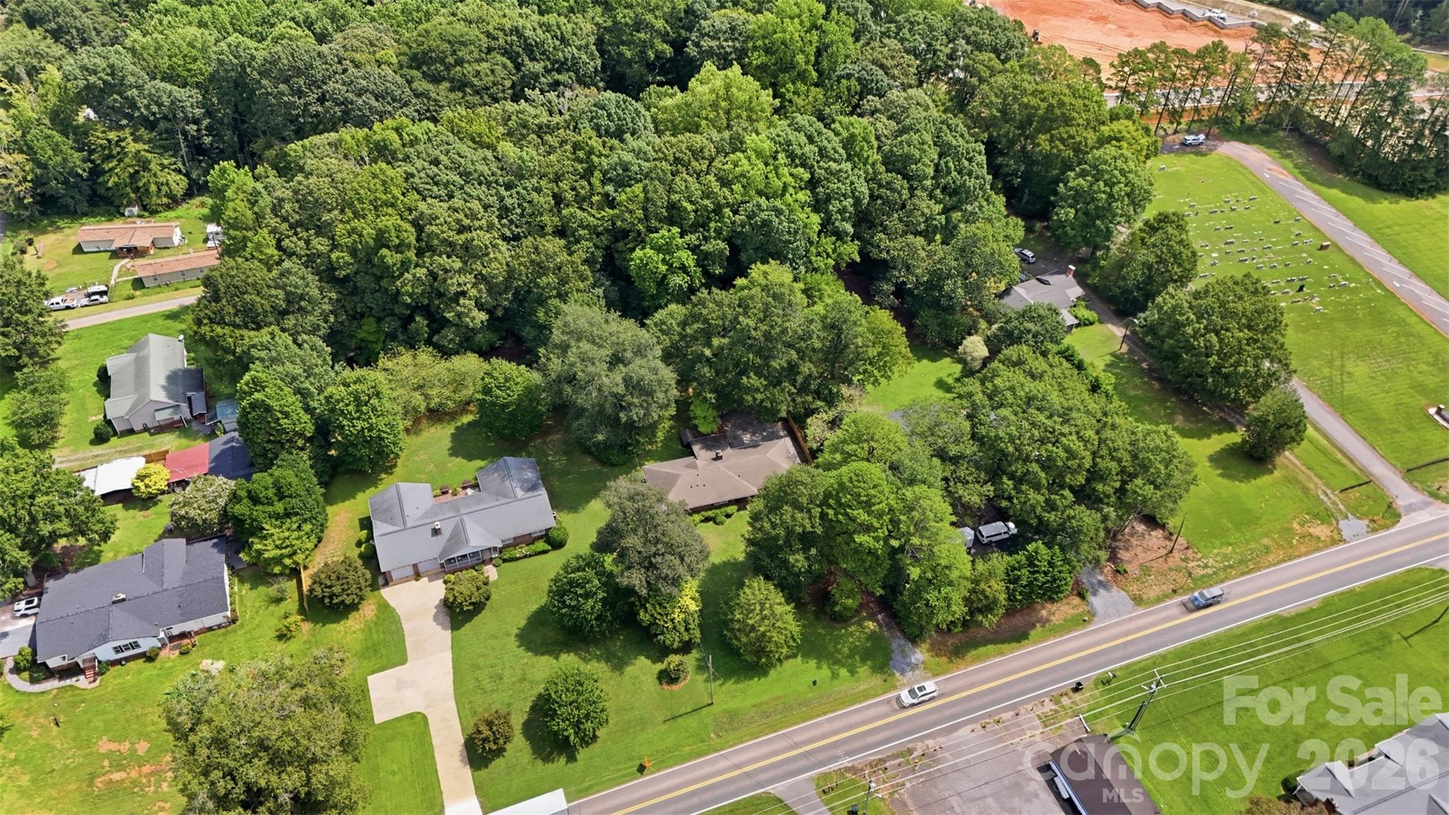 4913 S New Hope Road — Belmont