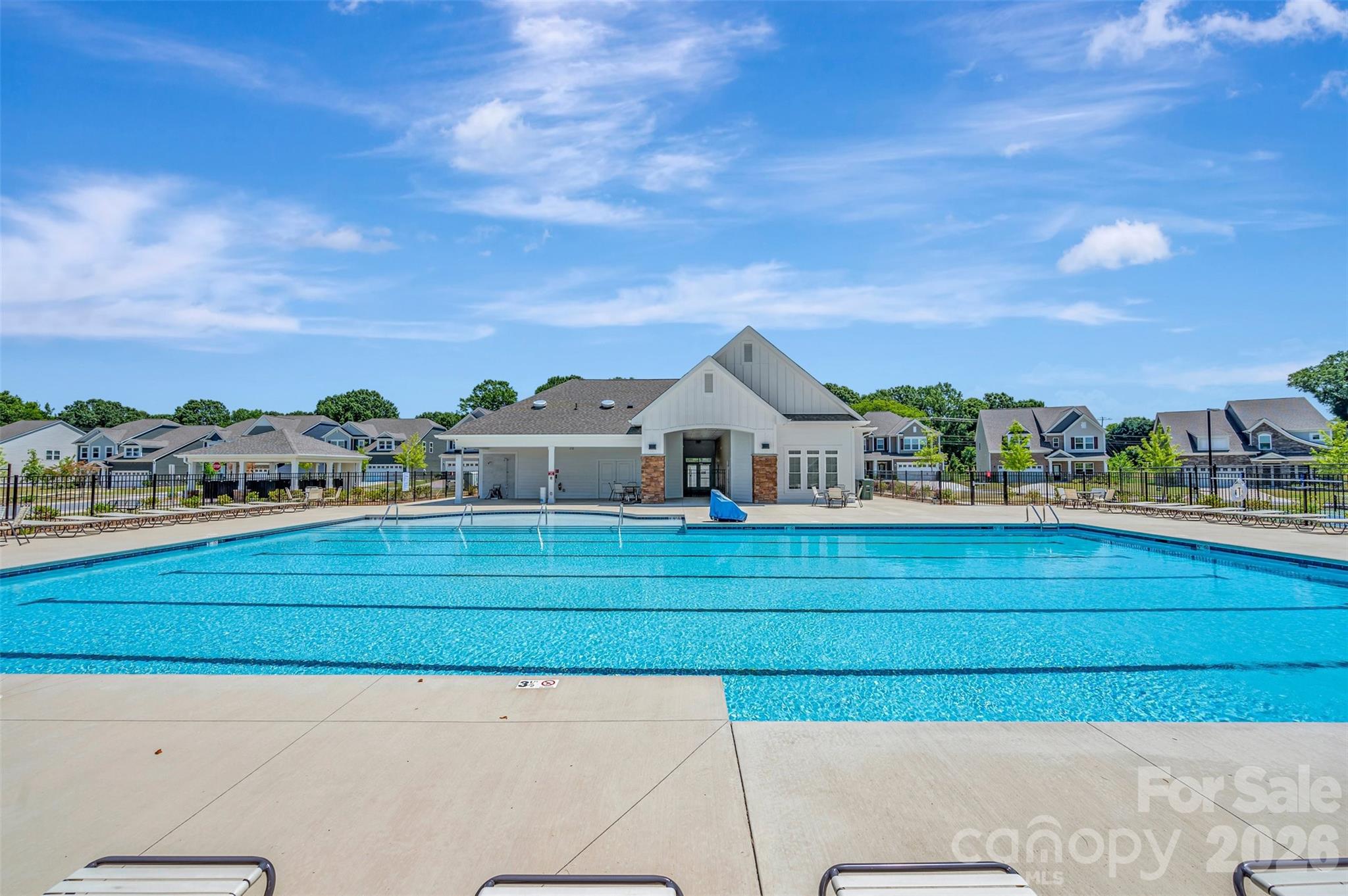 8390 Knockany Road NW — Concord