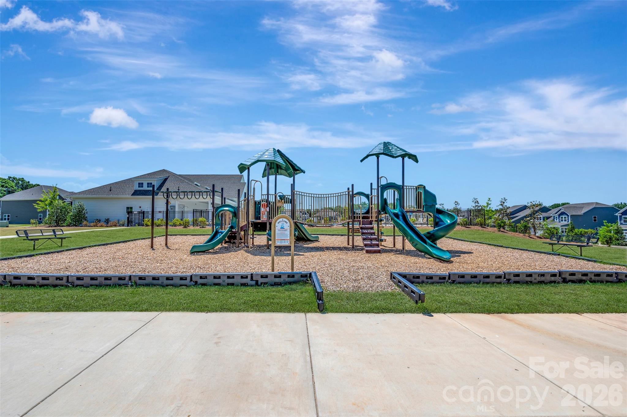 8390 Knockany Road NW — Concord