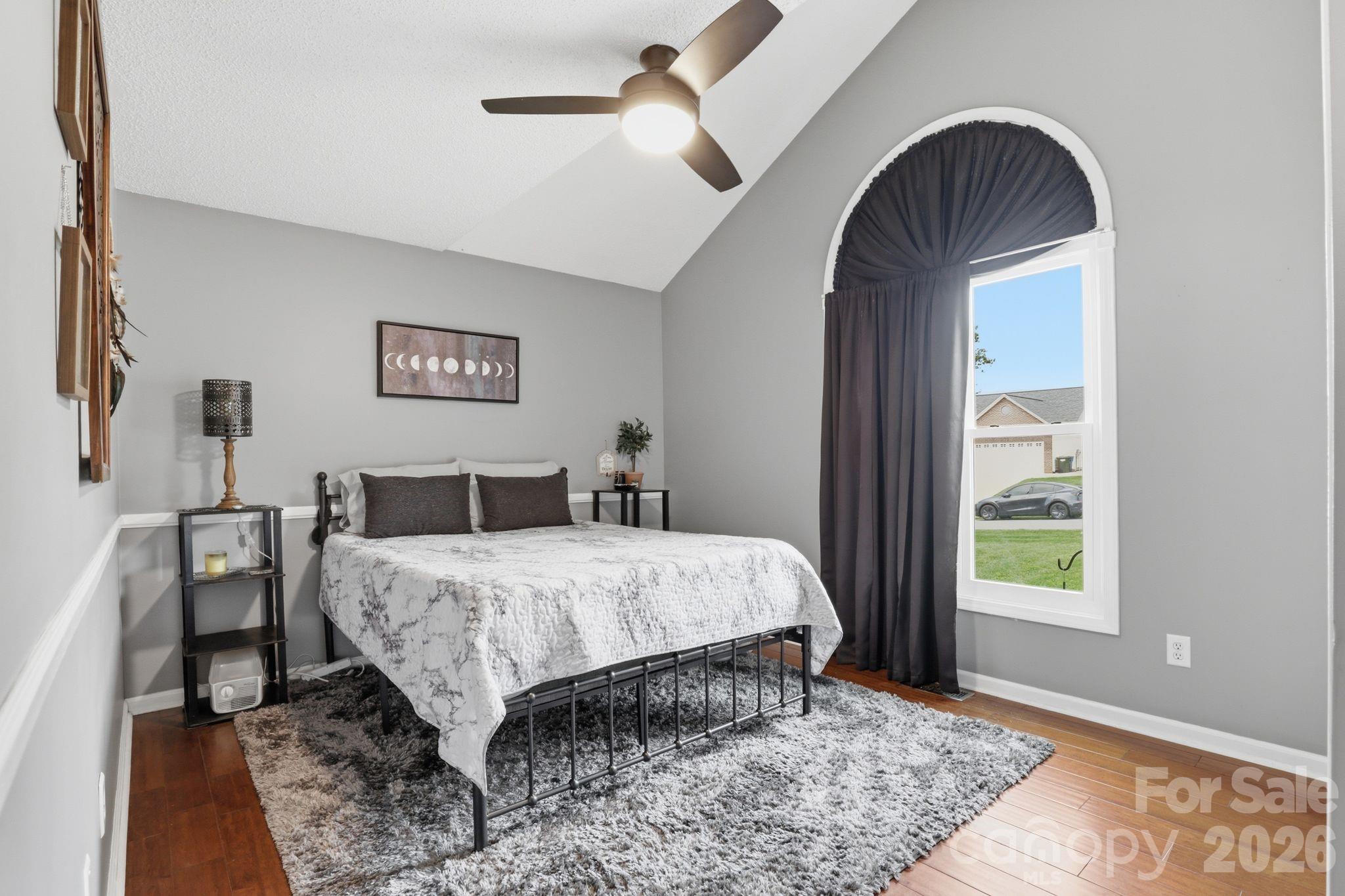 2918 24th Street Drive NE — Hickory
