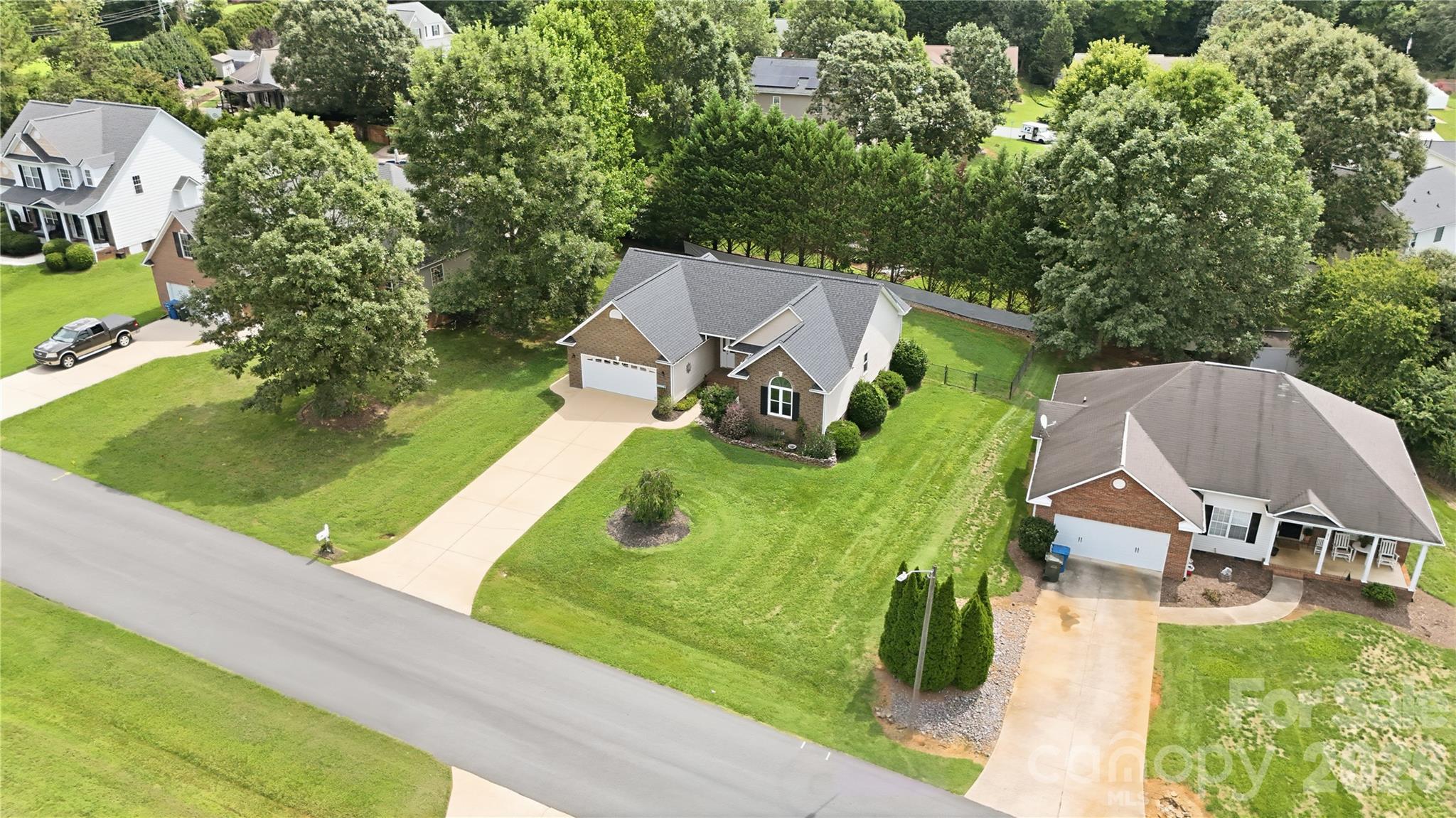 2918 24th Street Drive NE — Hickory