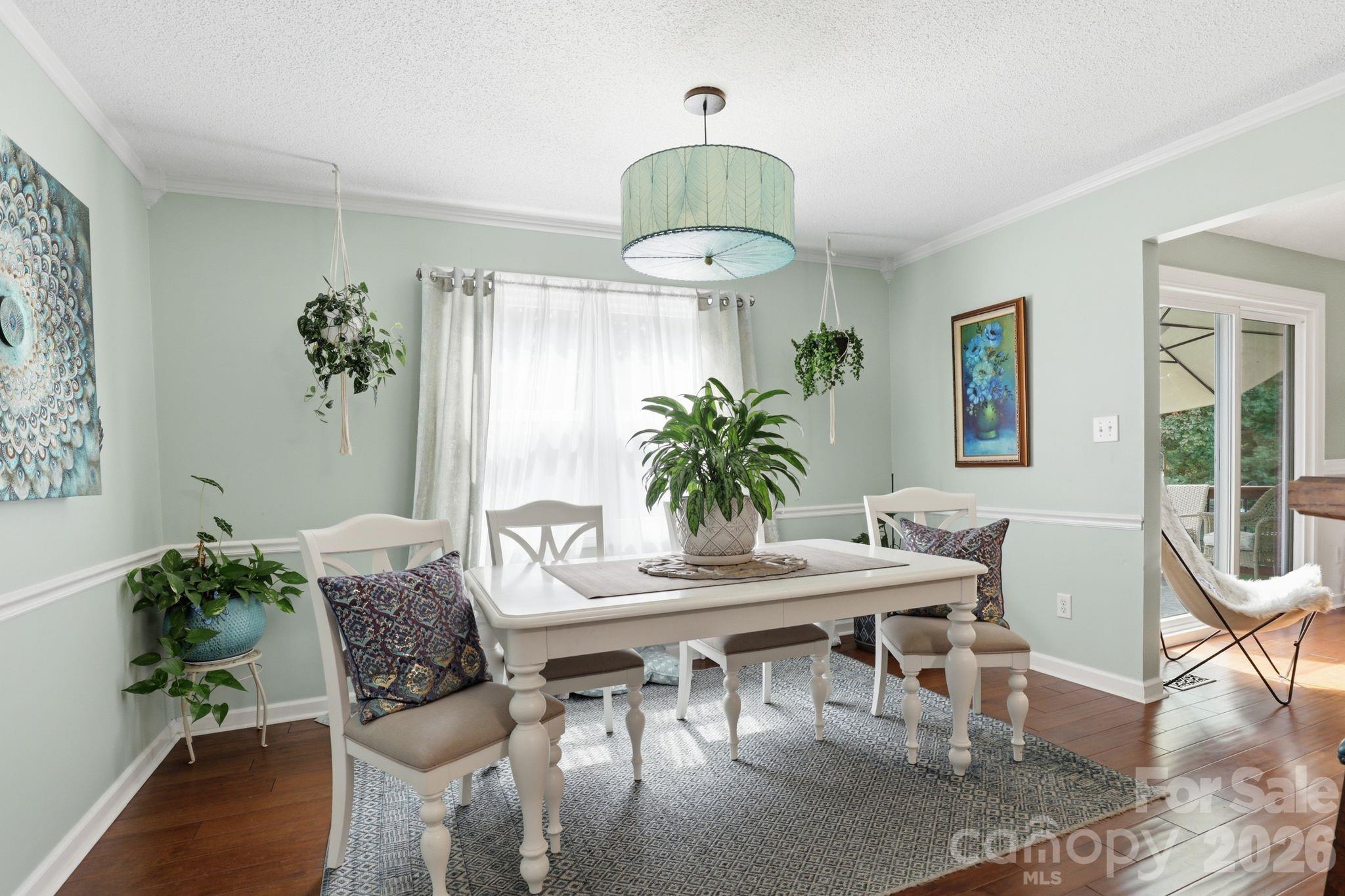 2918 24th Street Drive NE — Hickory