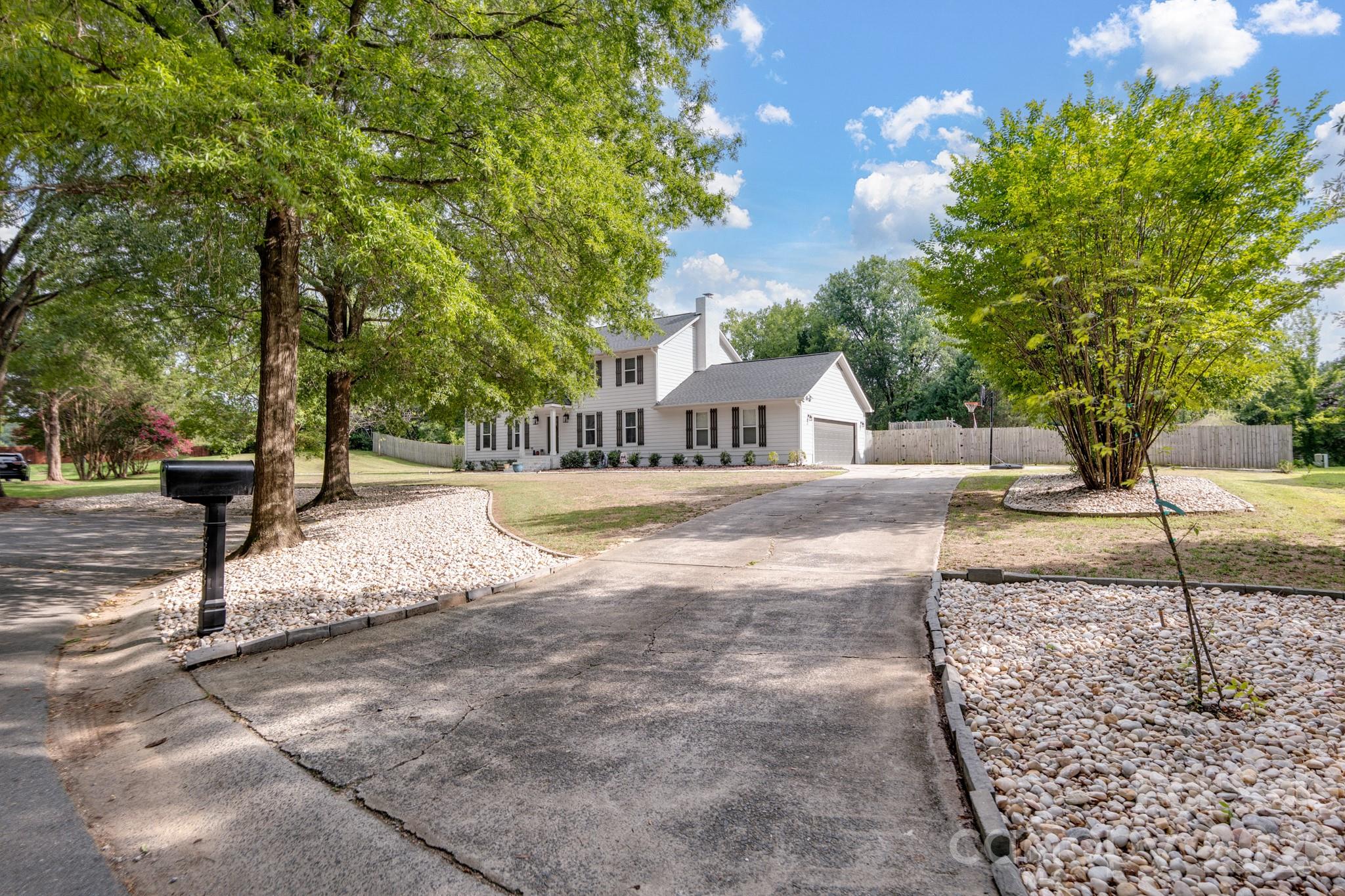 7808 Biddstone Court — Charlotte