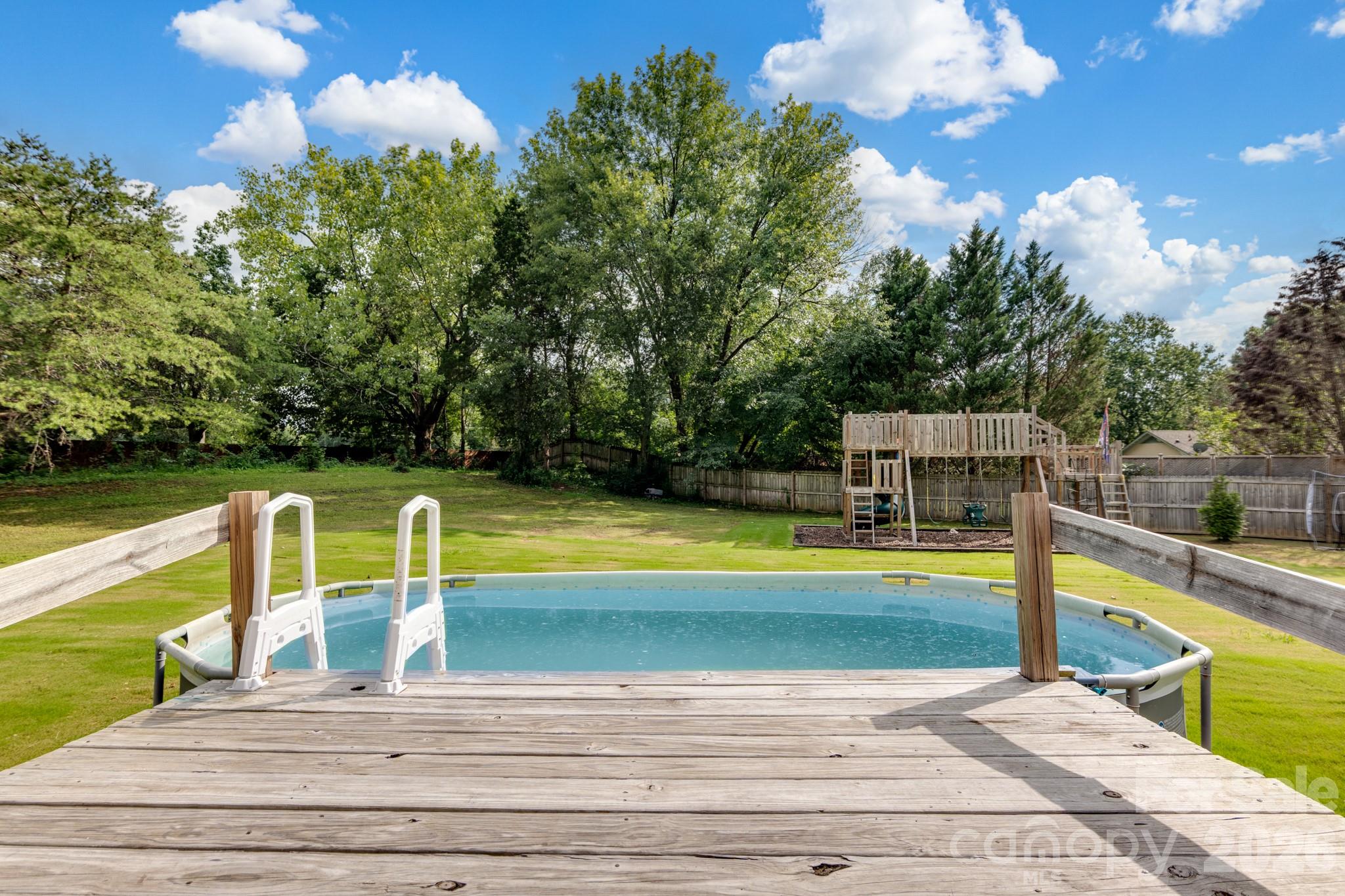 7808 Biddstone Court — Charlotte