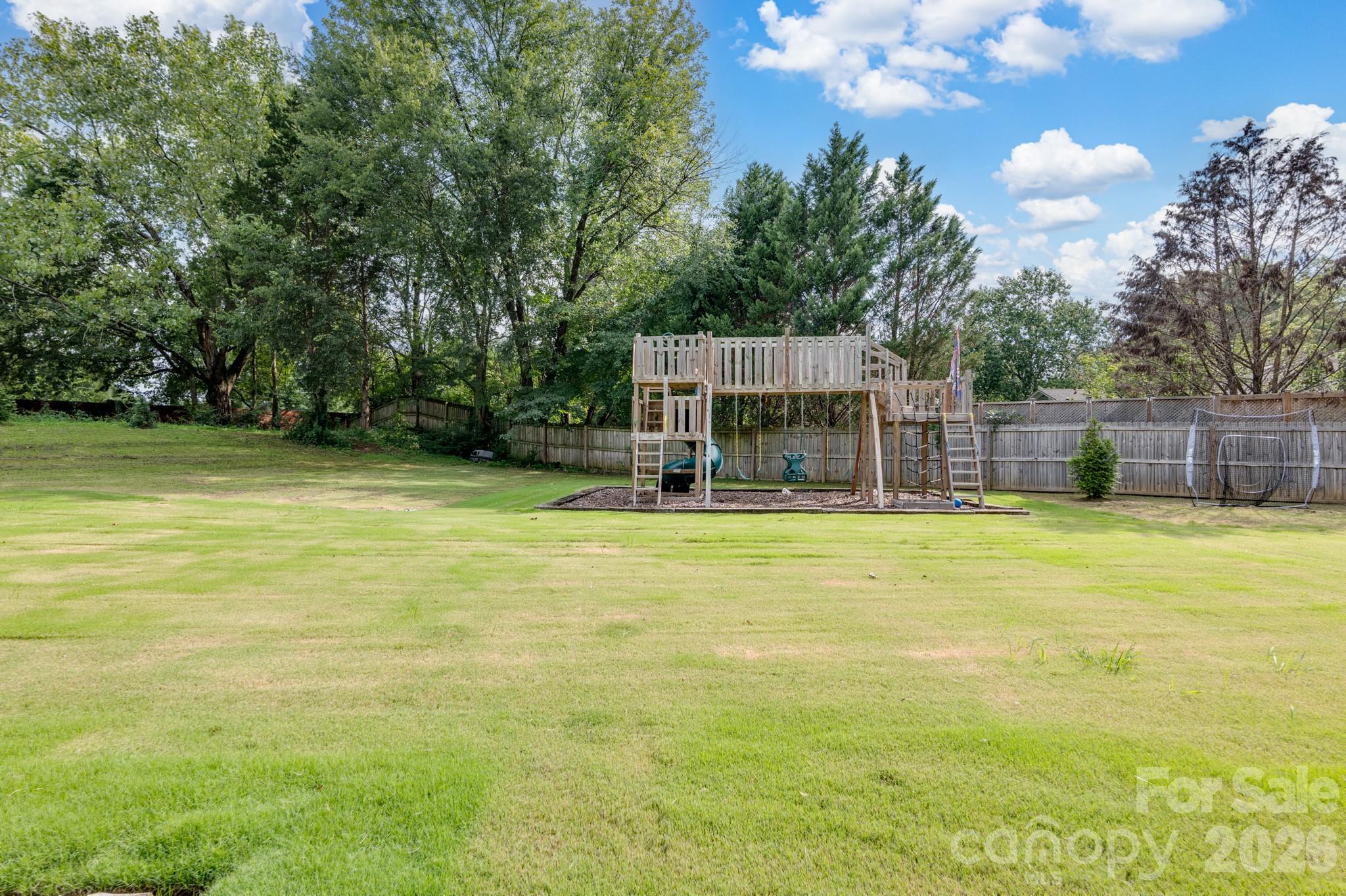 7808 Biddstone Court — Charlotte