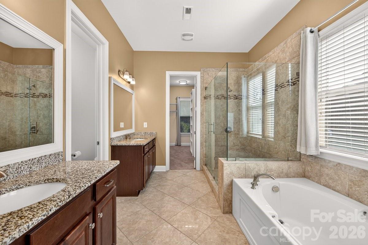 11322 Brangus Lane — Charlotte