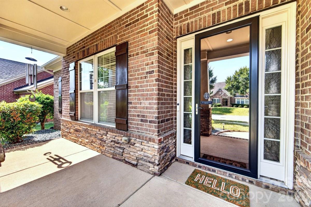 11322 Brangus Lane — Charlotte