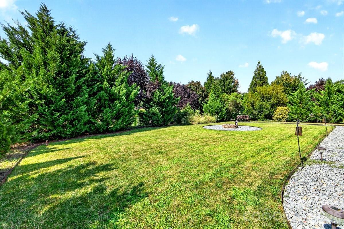 11322 Brangus Lane — Charlotte