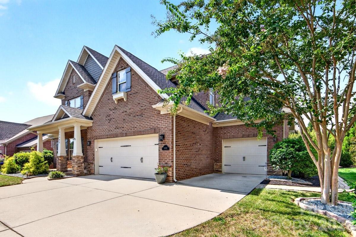 11322 Brangus Lane — Charlotte