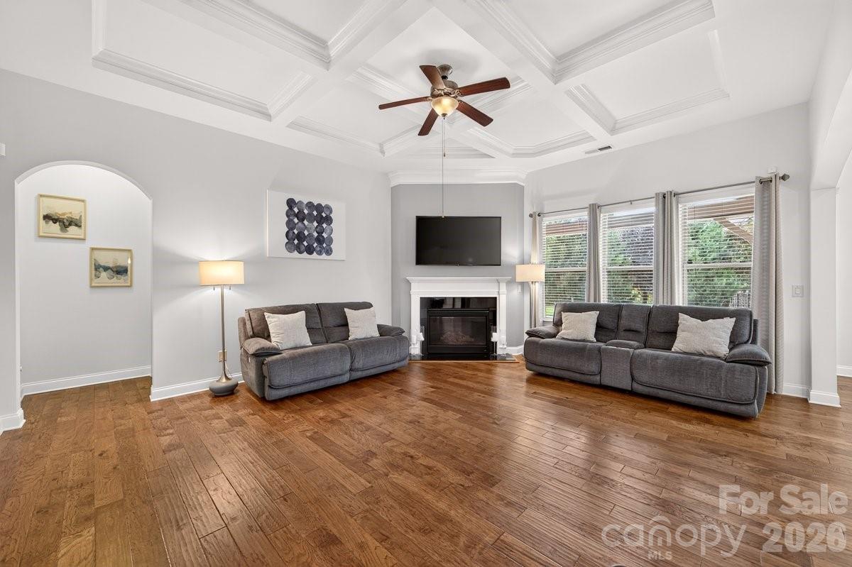 11322 Brangus Lane — Charlotte
