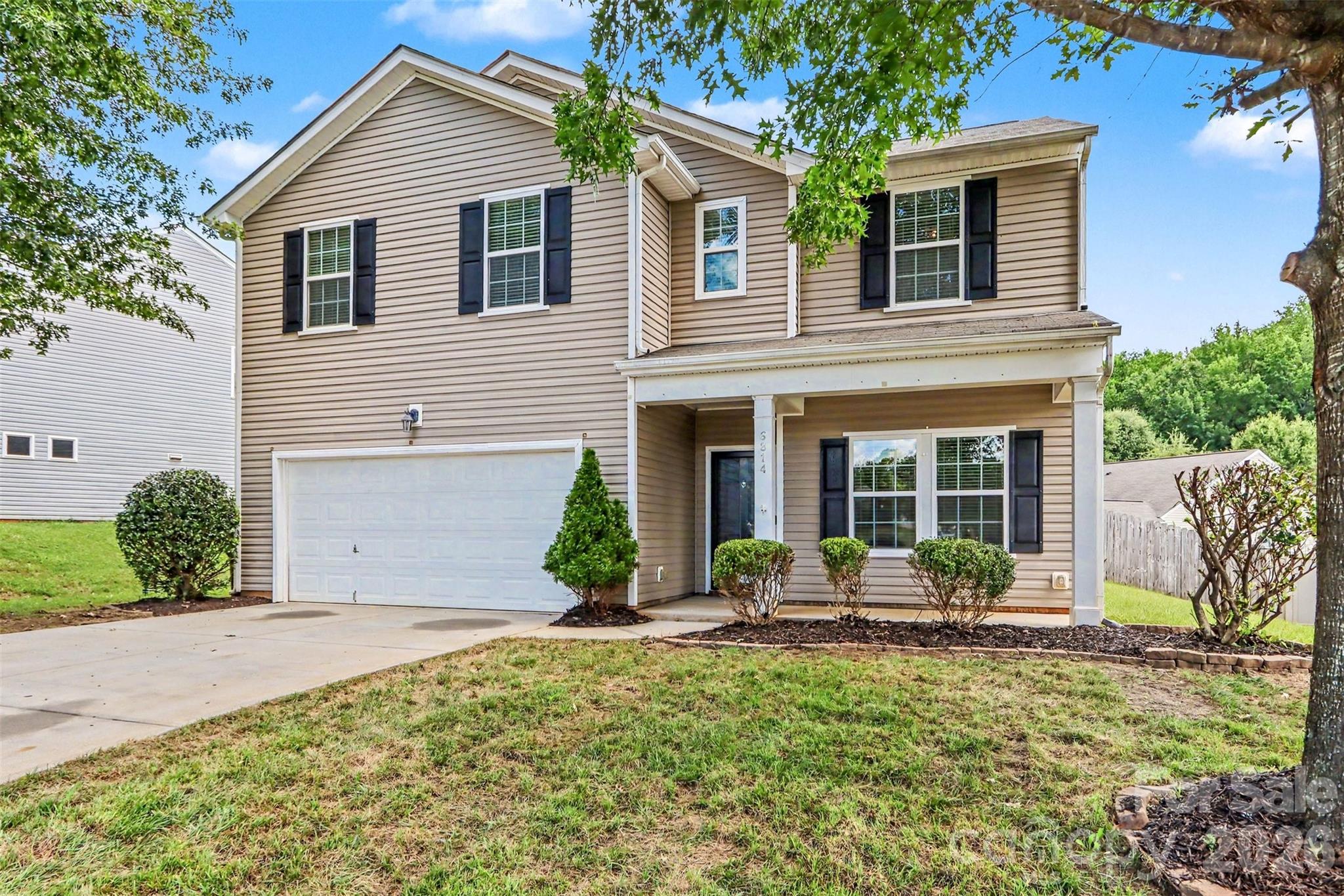 6814 Barefoot Forest Drive — Charlotte