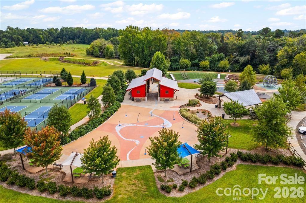 6814 Barefoot Forest Drive — Charlotte