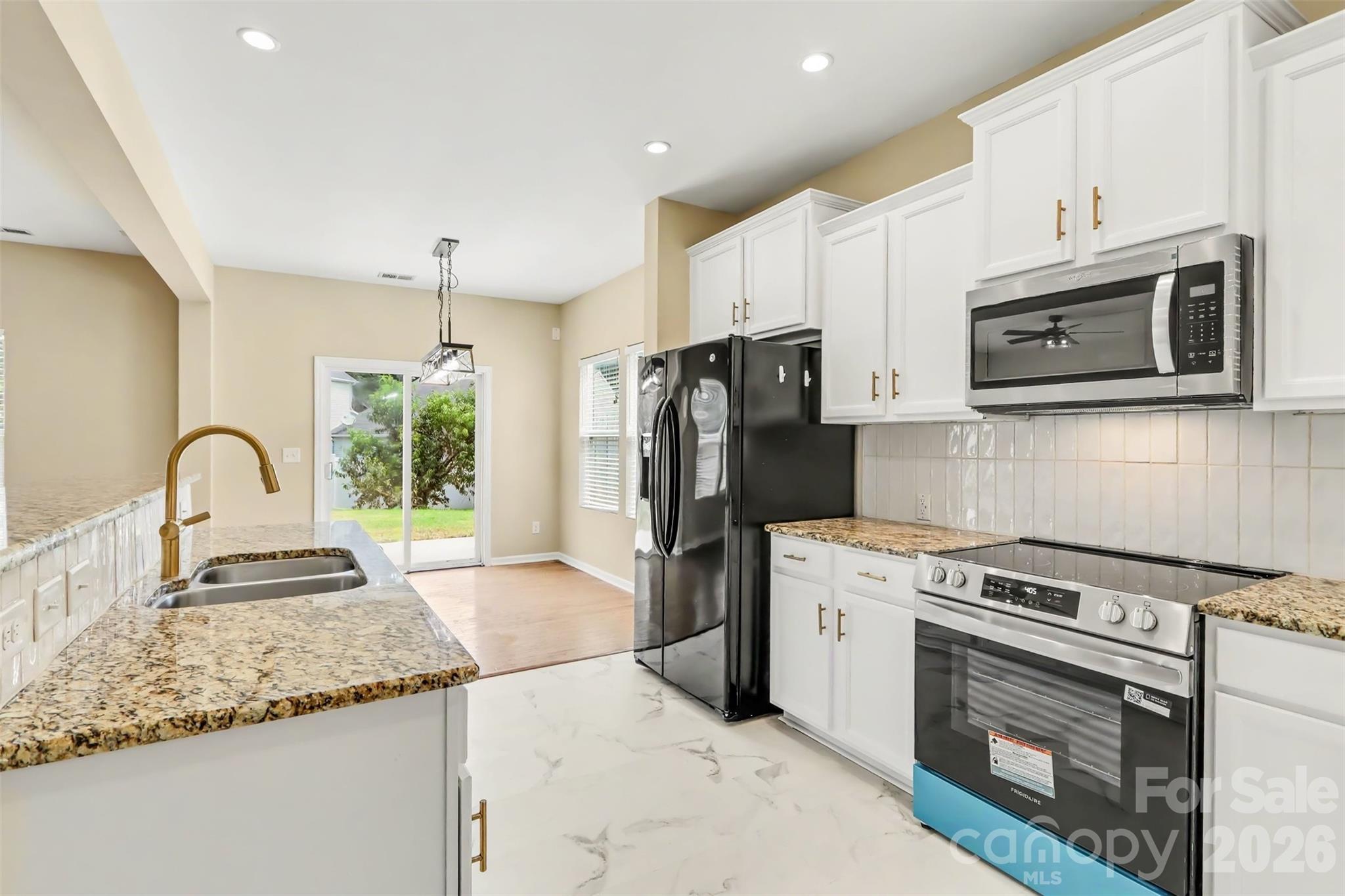 6814 Barefoot Forest Drive — Charlotte