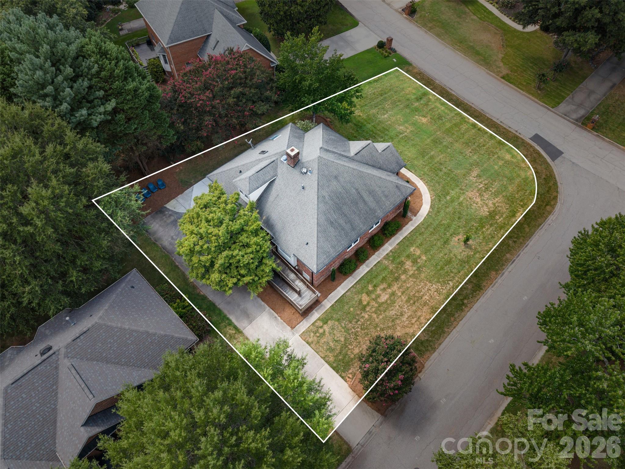 412 Shadydale Court — Fort Mill